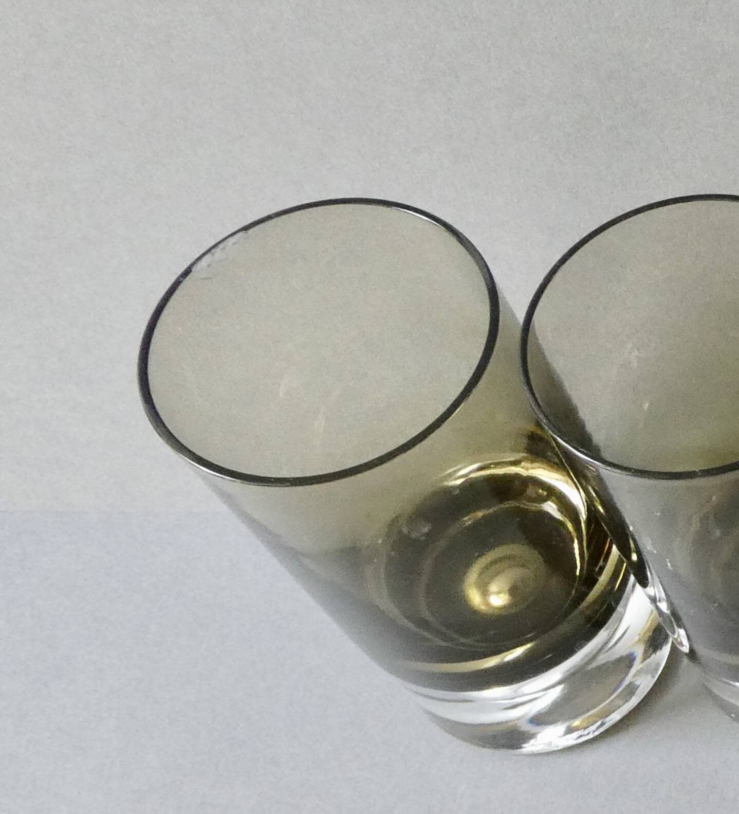 6 grands verres base bullée, verre fumé, années 60