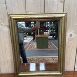 Miroir doré de style Louis XVI