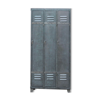 Restored industrial cloakroom
