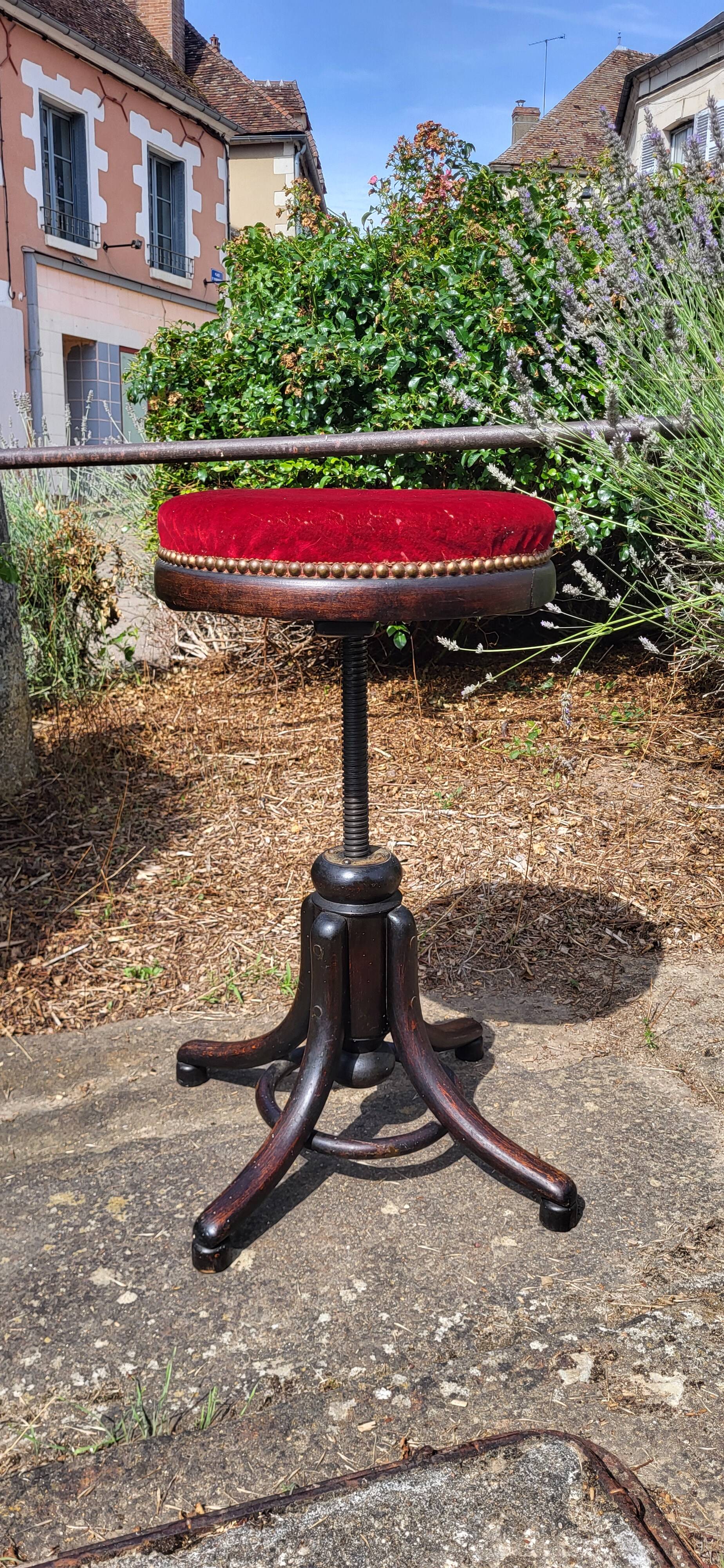 Piano stool with screw, Thonet 19th century