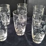 6 Verres à eau , orangeade ou bière en verre Décor gravé