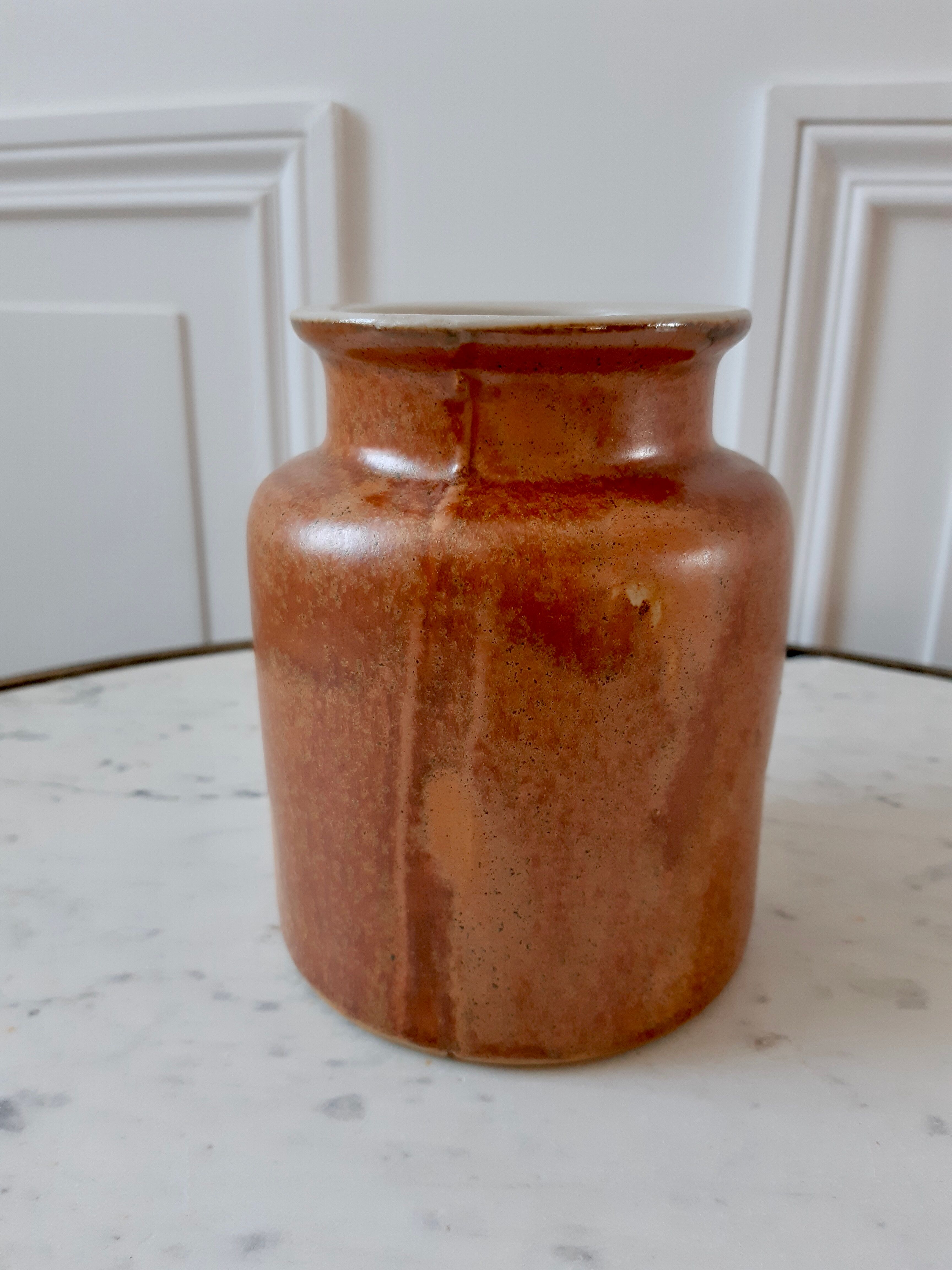 Vintage sandstone pot
