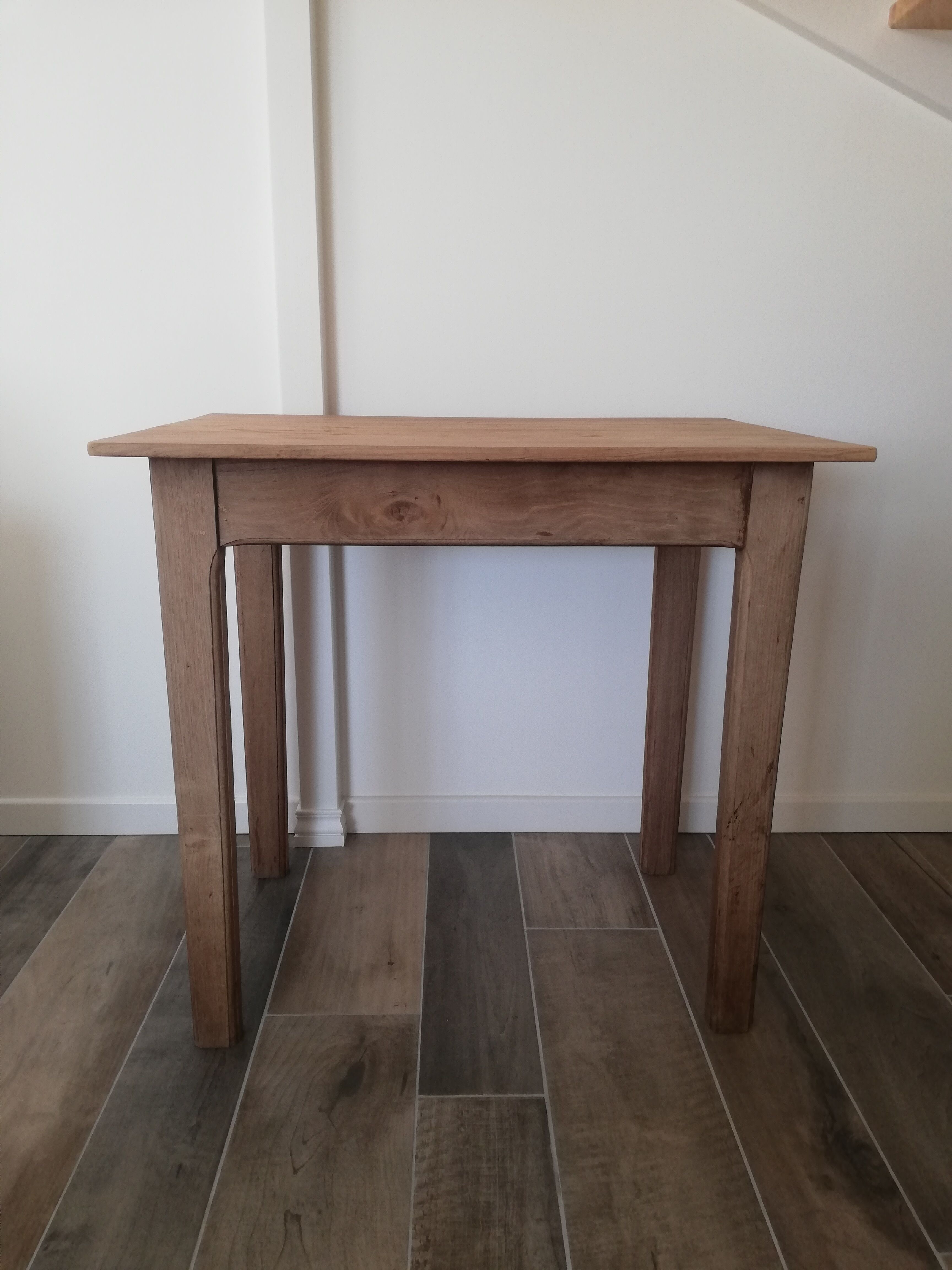 Farmhouse table