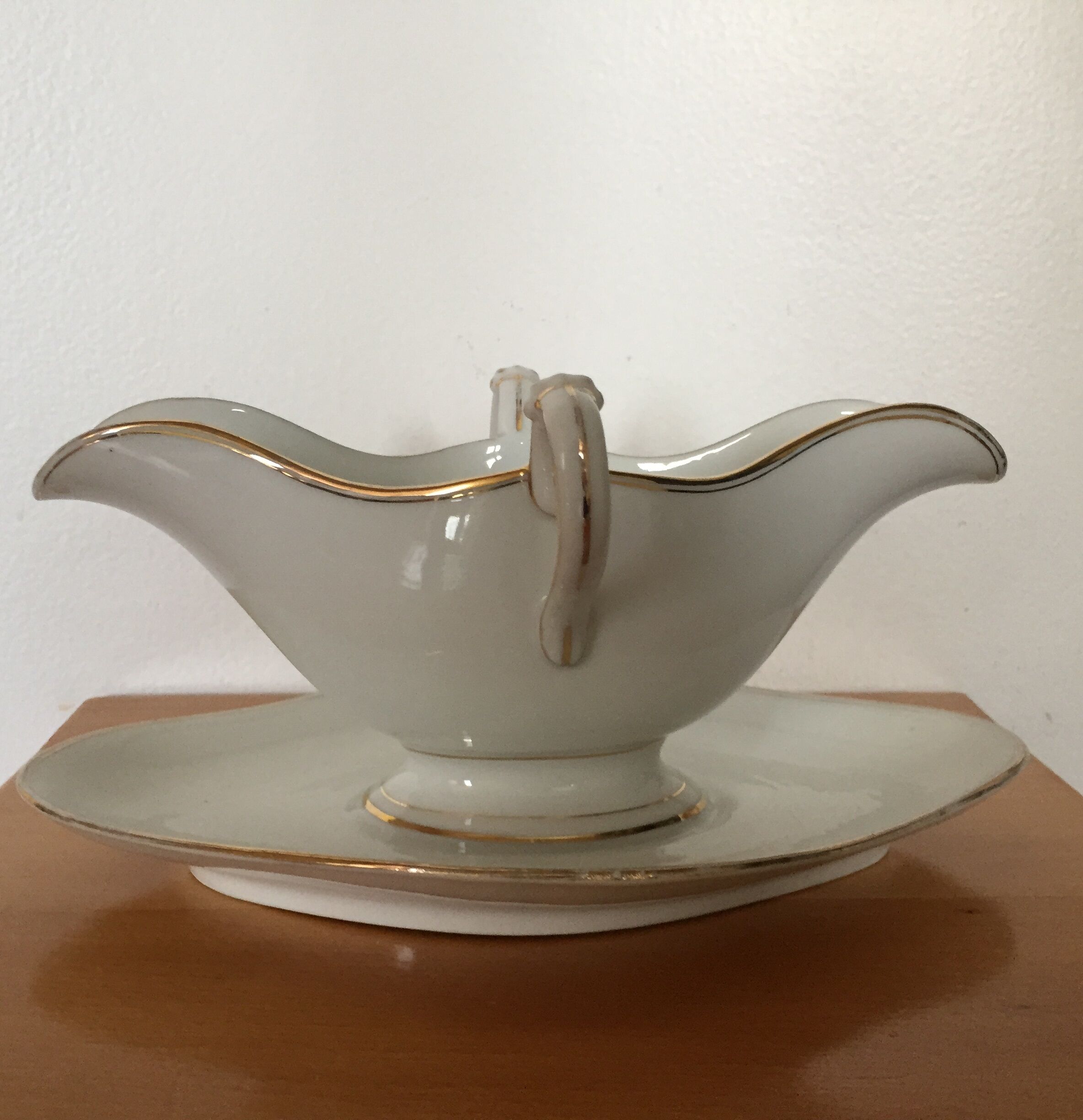 Paris porcelain sauce dish