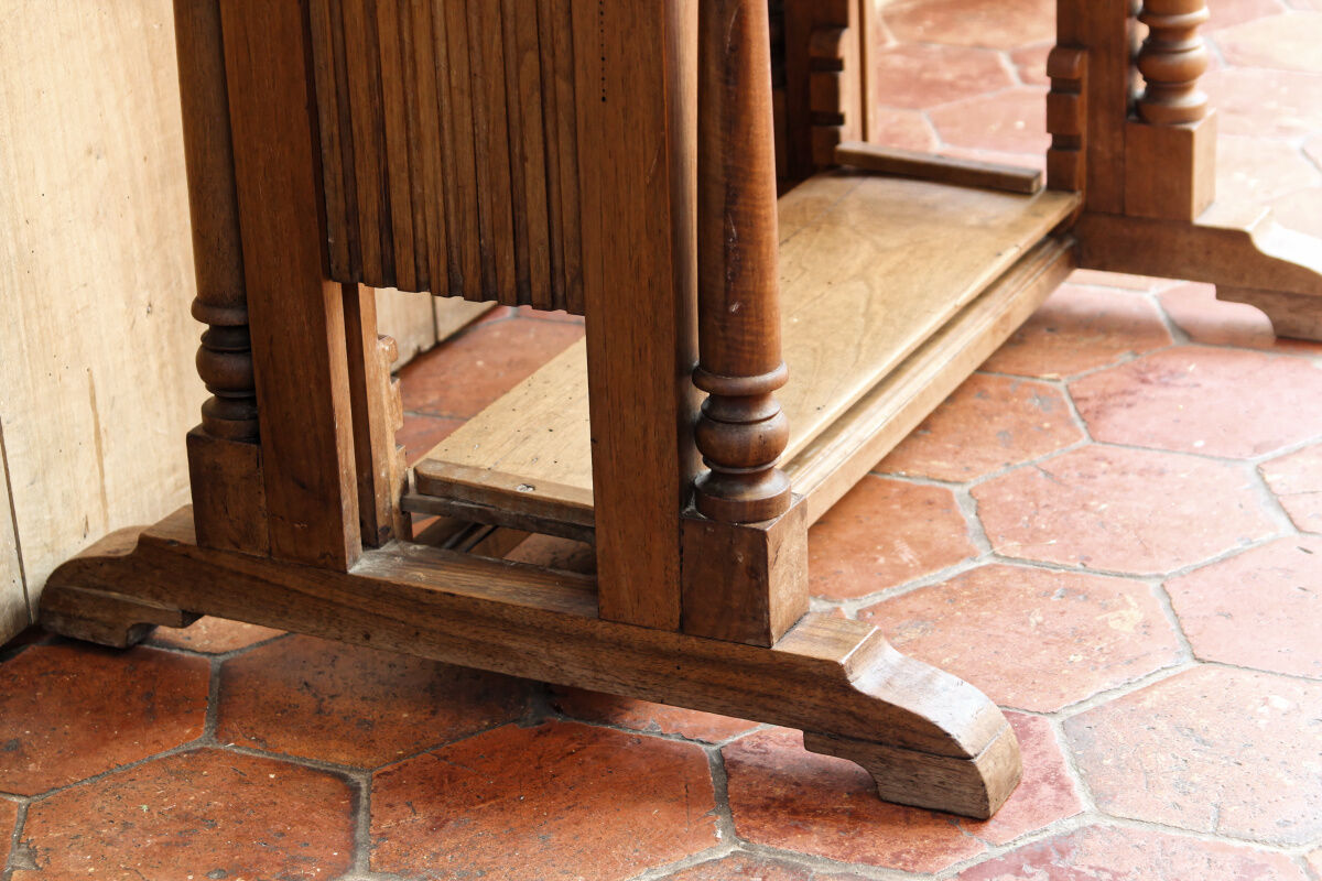 Foreman's desk, nineteenth century