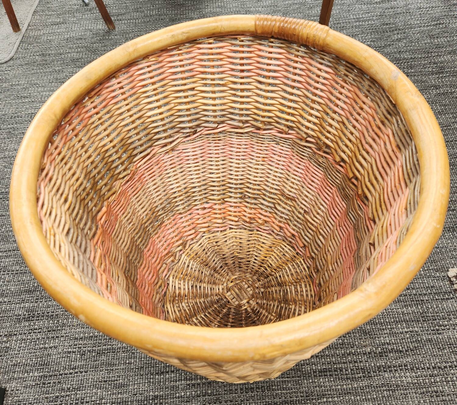 Large wicker basket: 60s