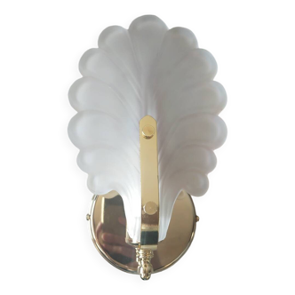 Art Deco shell leaf wall lamp