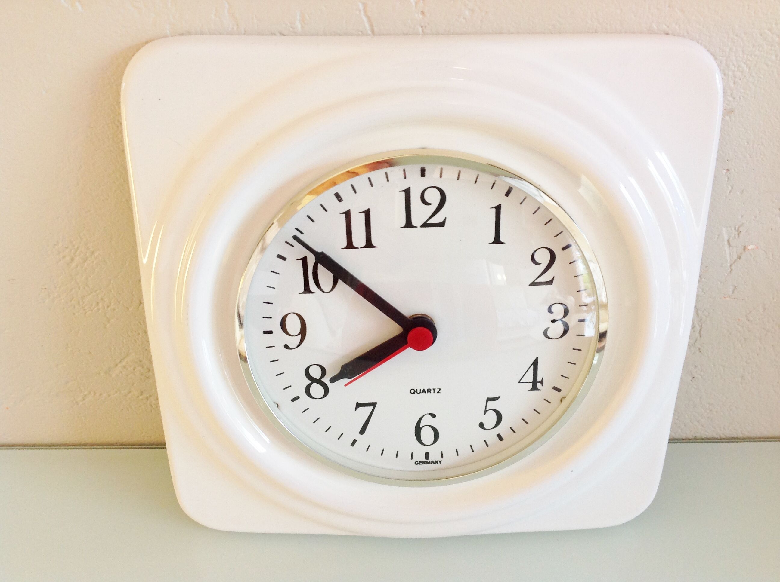 White ceramic square clock, vintage 60/70