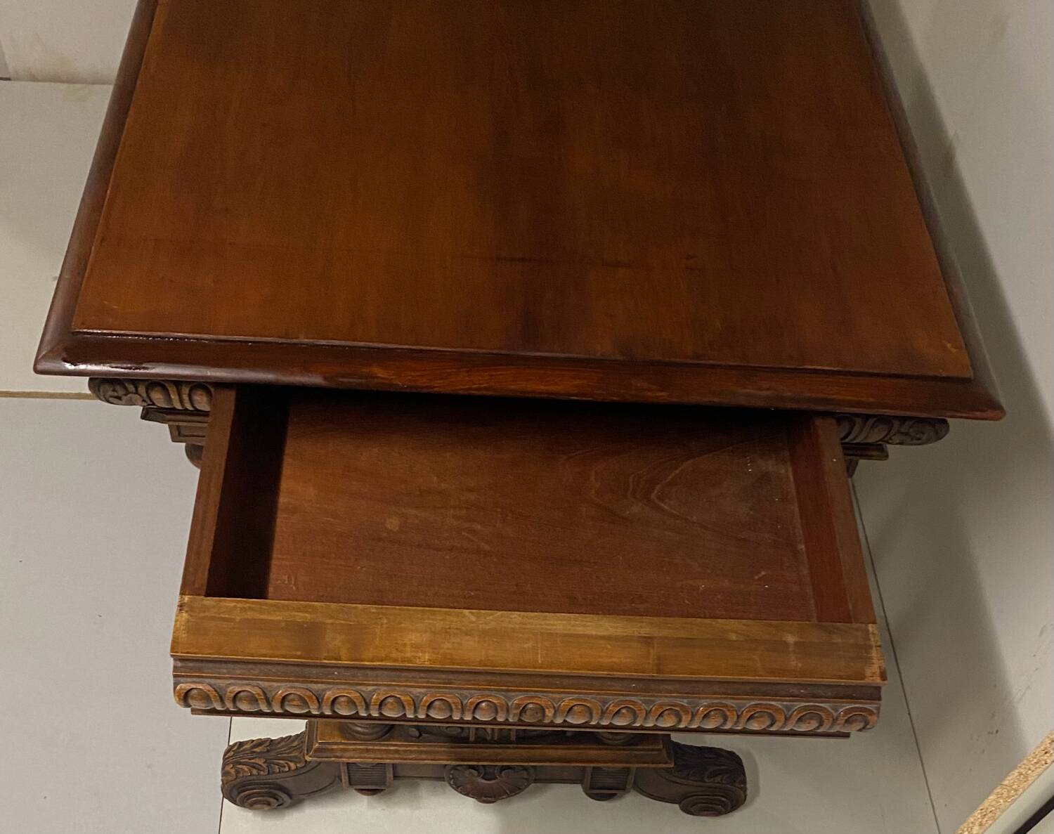Henri II desk table