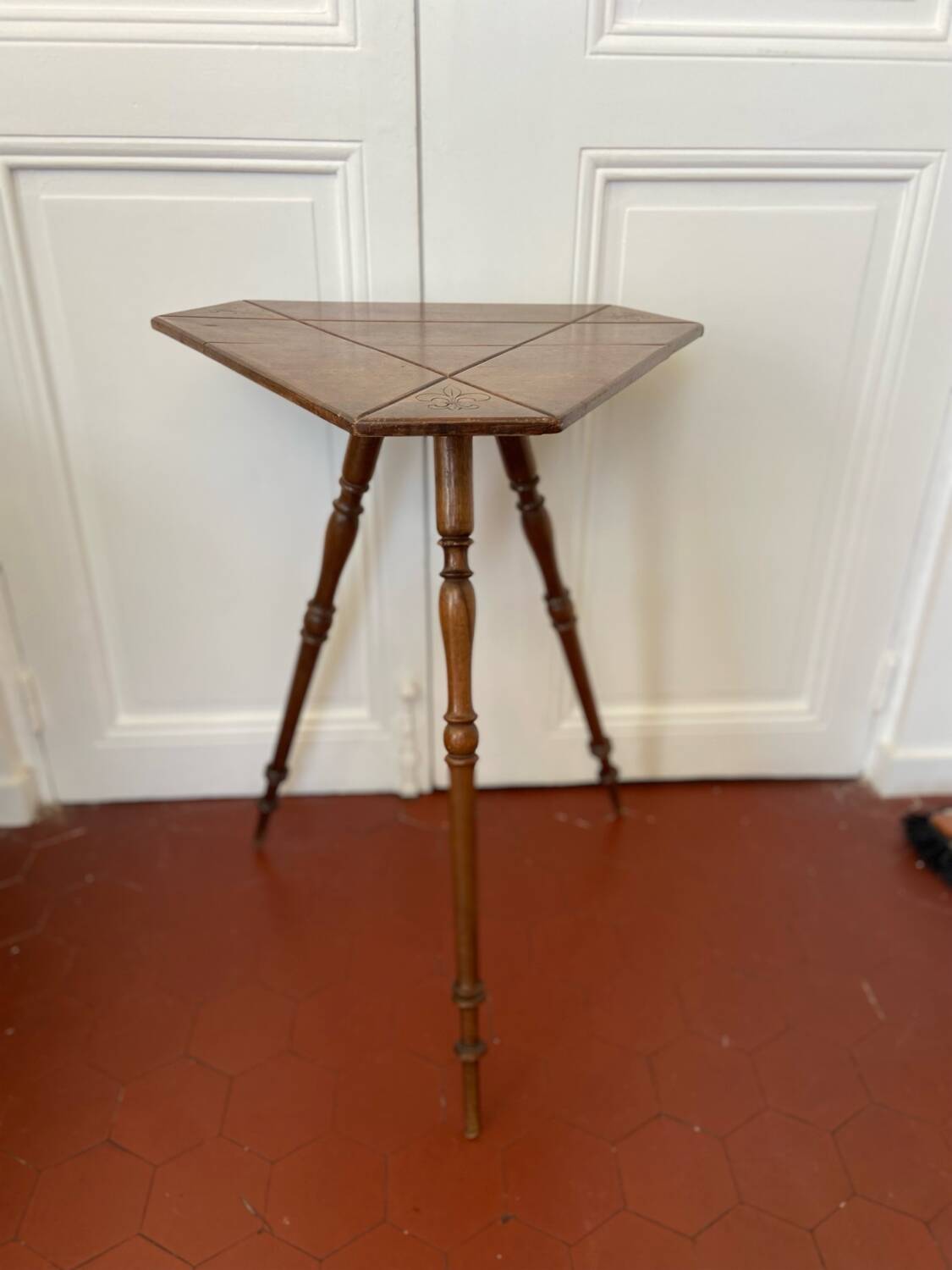 Old tripod side table