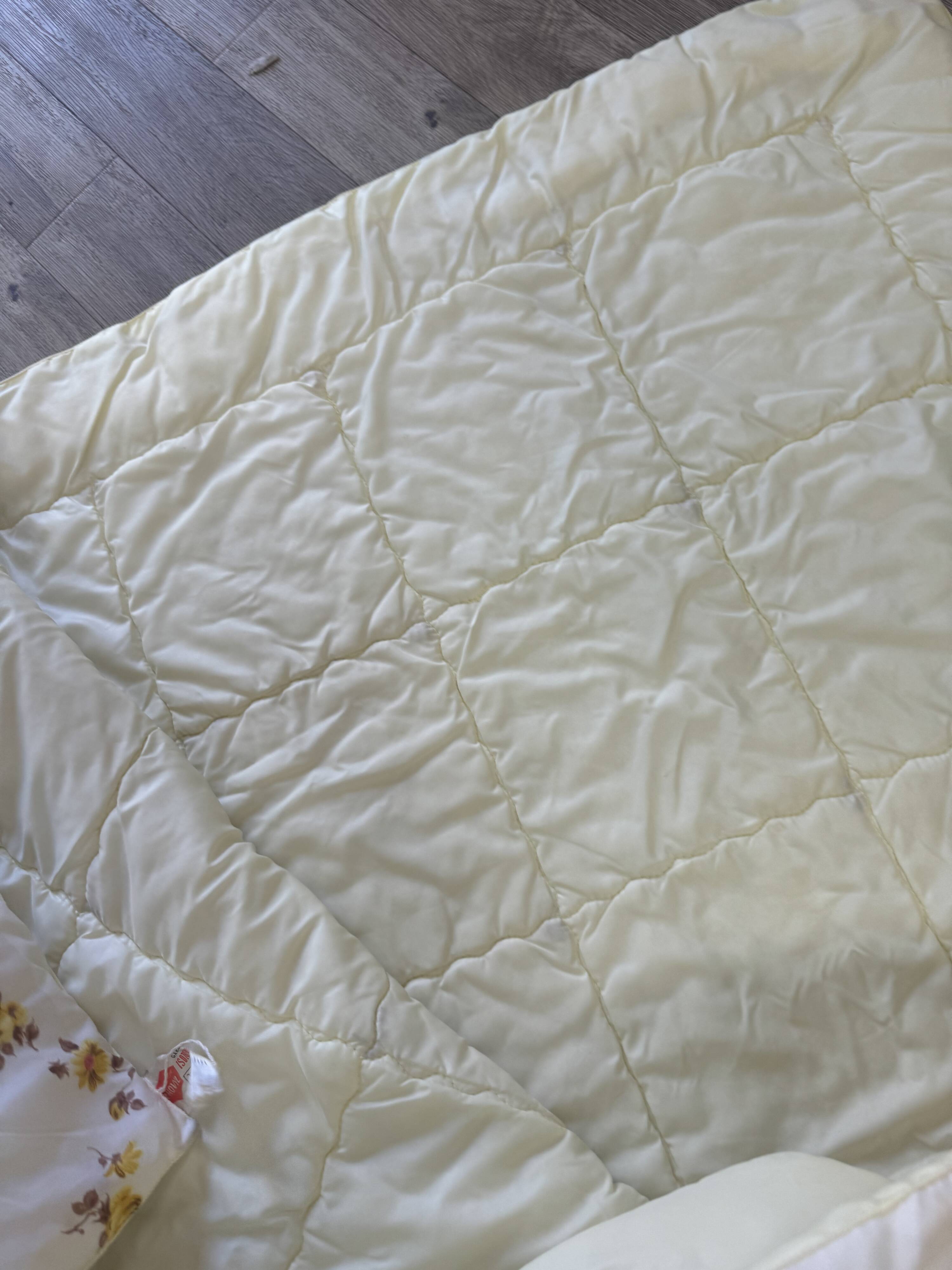 Couverture à fleurs vintage 70s