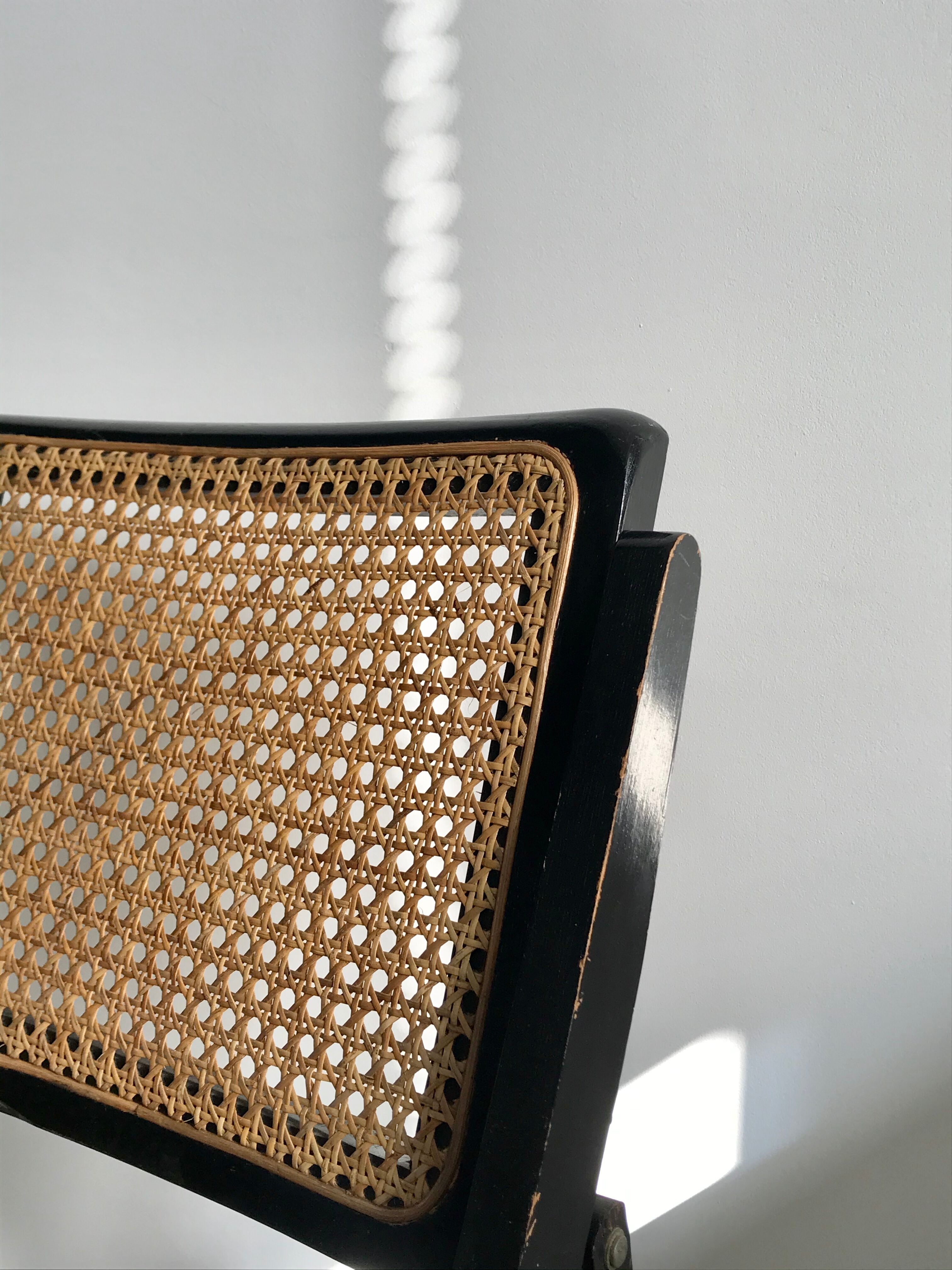 Chaise pliante cannée
