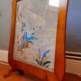 Pare-feu années 50, vintage en chêne massif et broderie de fleurs