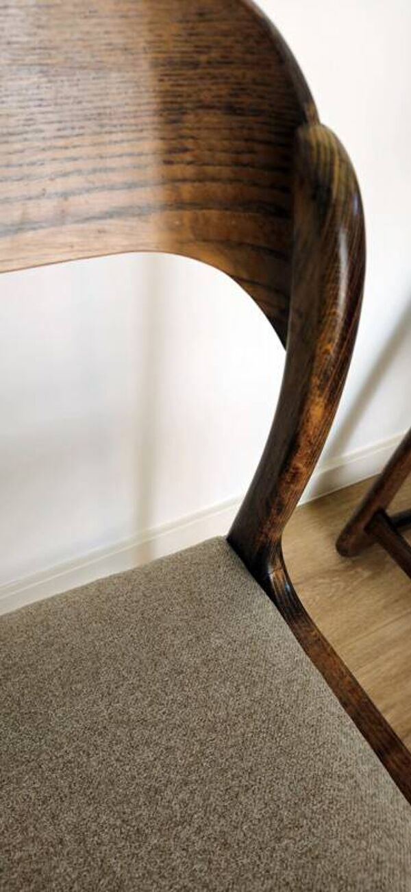 Suite de 4 chaises Baumann “Traîneau” vintage en bois courbé