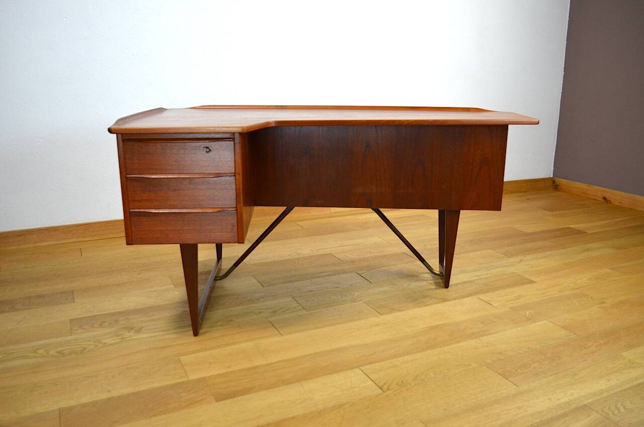 Boomerang desk by Peter Lovig Nielsen 1950/1960