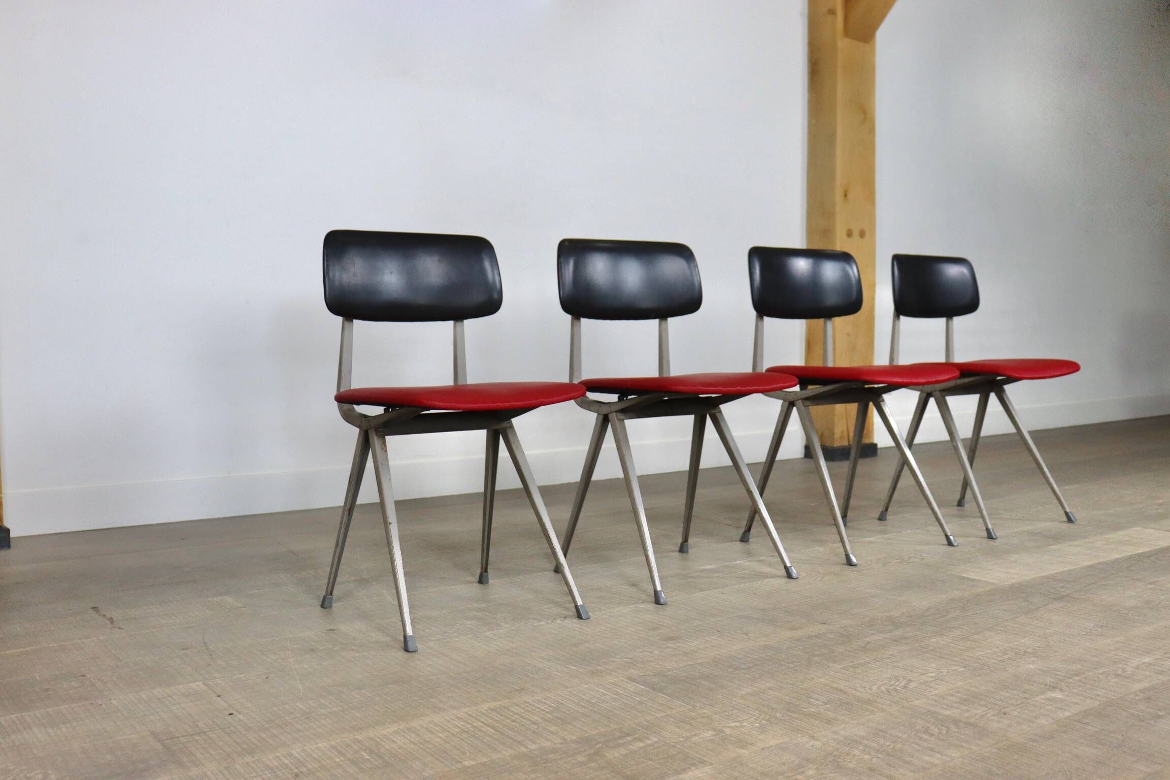 Set Of 4 Friso Kramer For Ahrend De Cirkel “Result” Dining Chairs, The Netherlands 1967