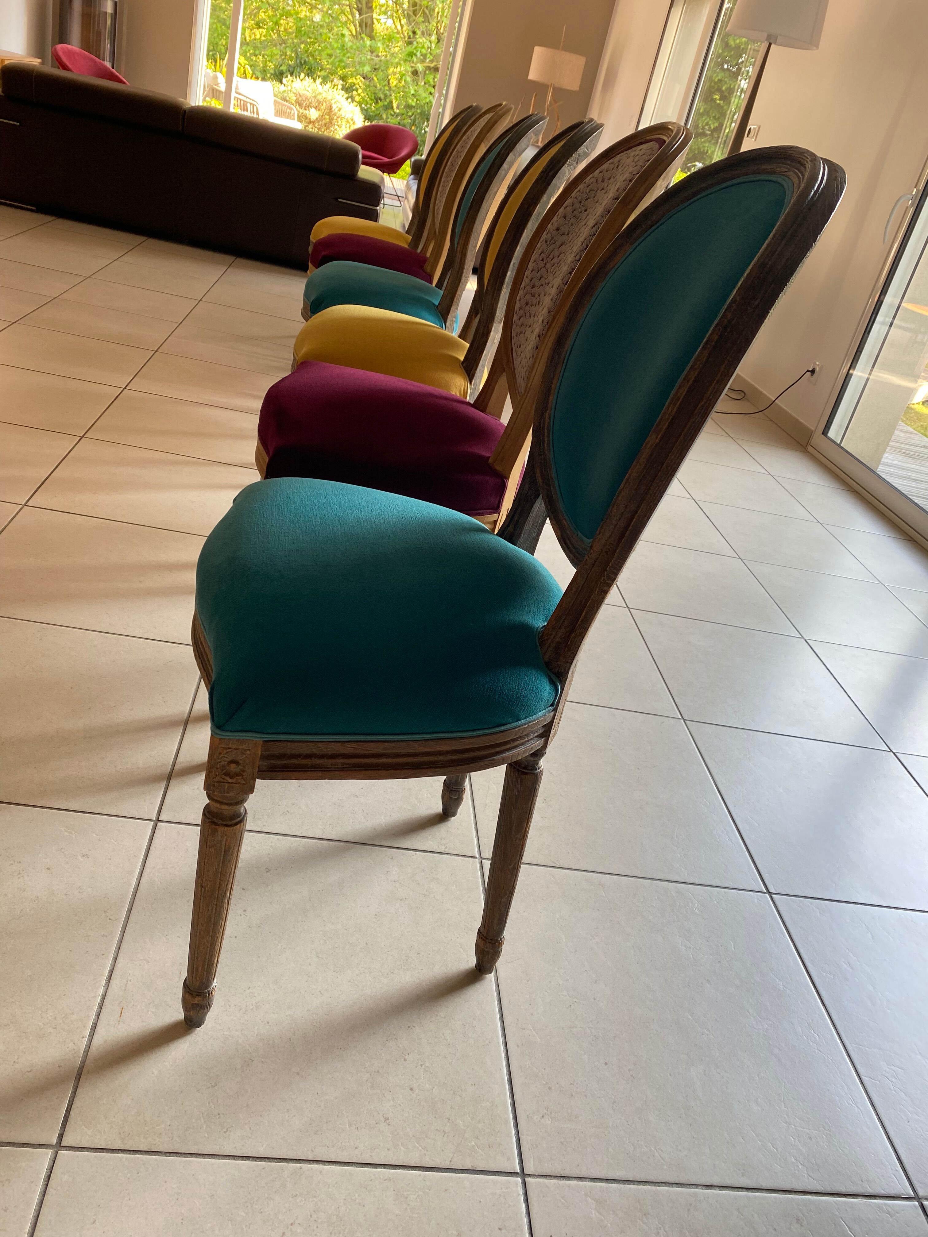 Set of 6 dining chairs