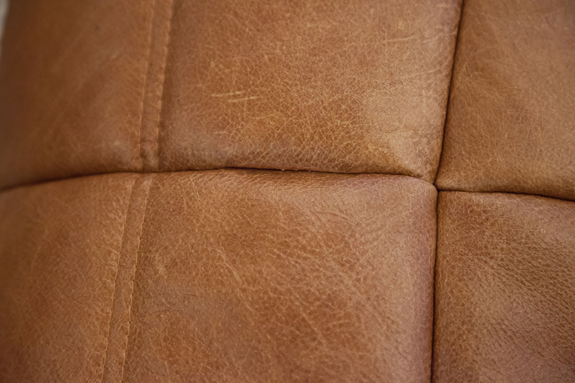 Ottoman "Togo" leather  designed by Michel Ducaroy 1973