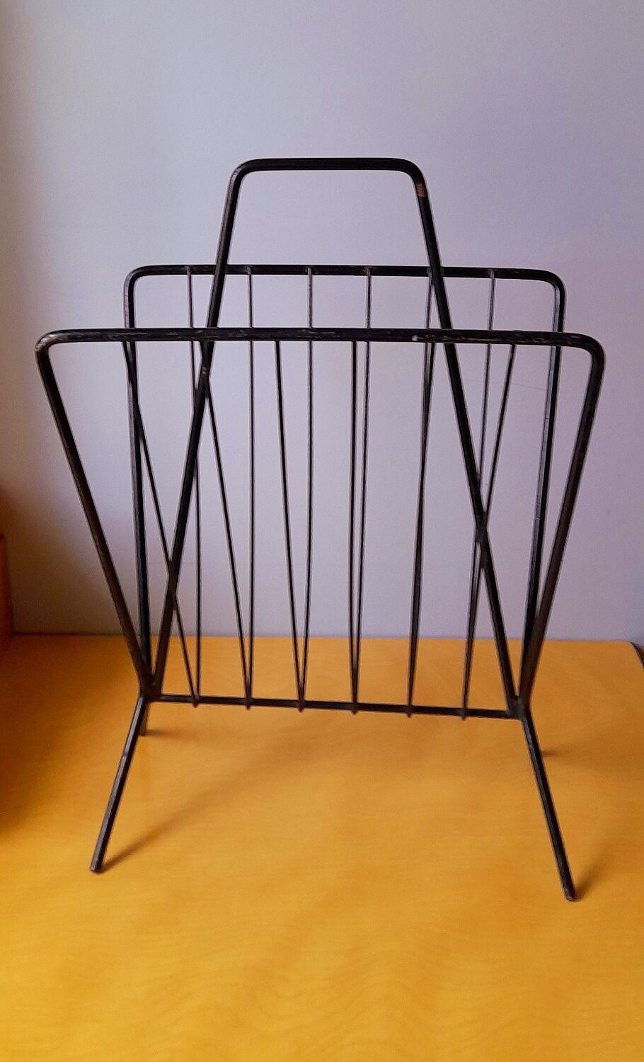 Metal magazine holder