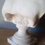 Large flat bust of Venus