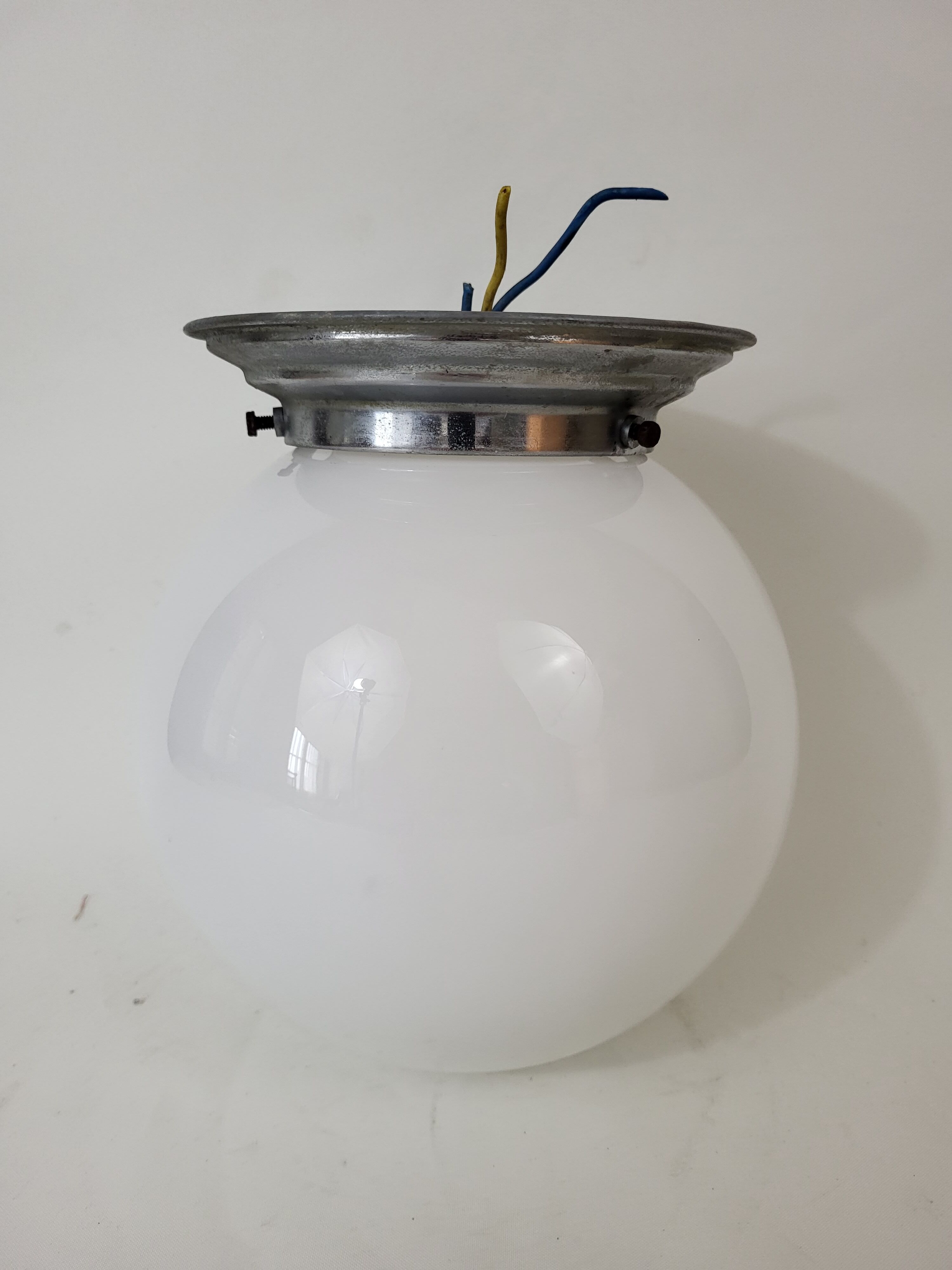 Ceiling lamp Ball in opaline glass