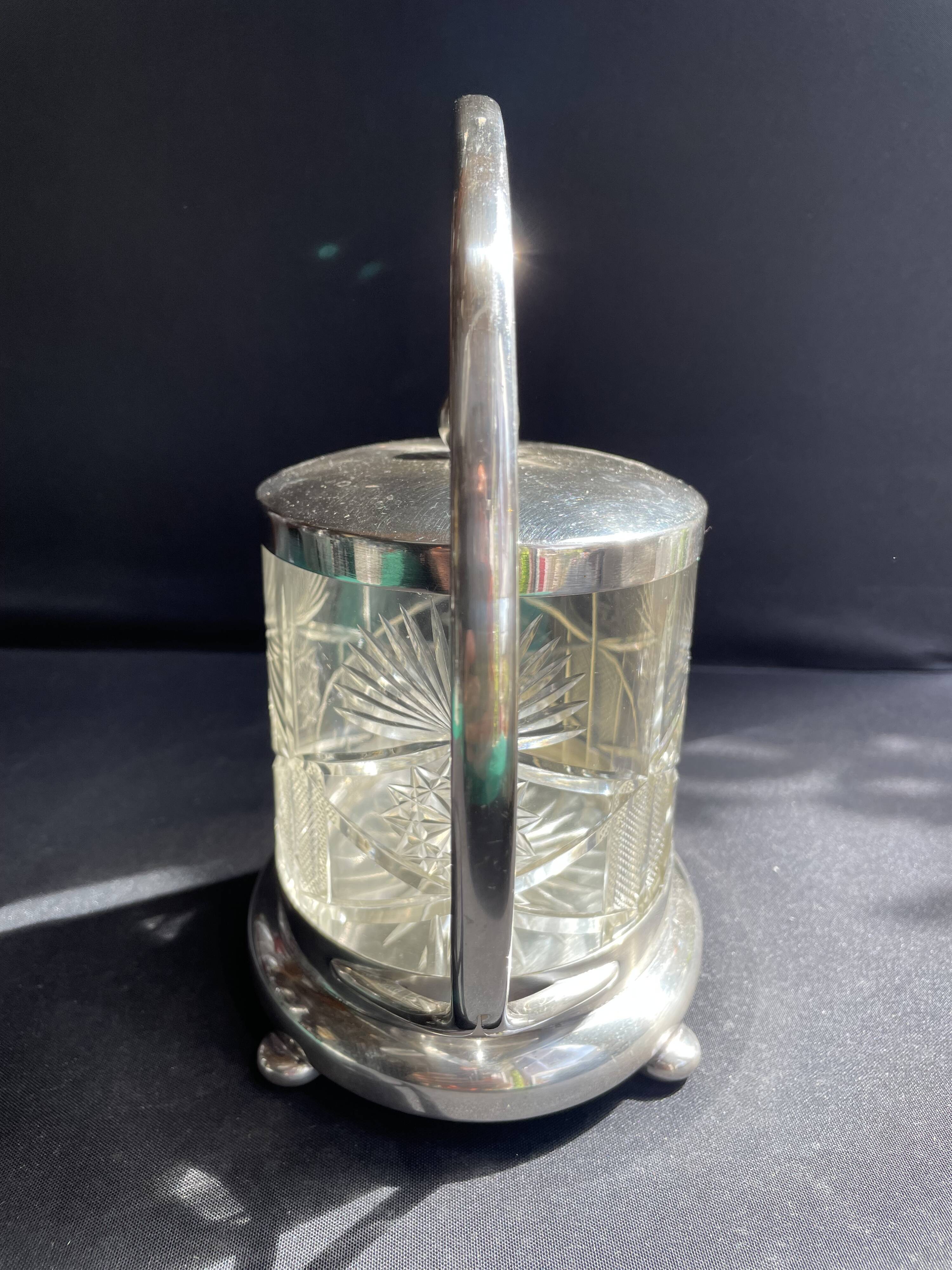 Biscuitier cristal taillé et métal argenté F. W. Quist (1831-1903)