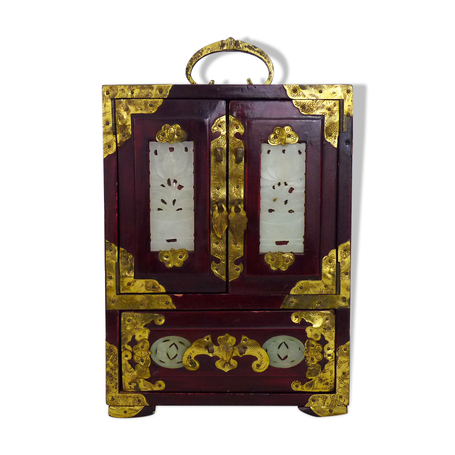 Chinese jewelry box in lacquered wood, jade and brass ornaments. Year 50 60