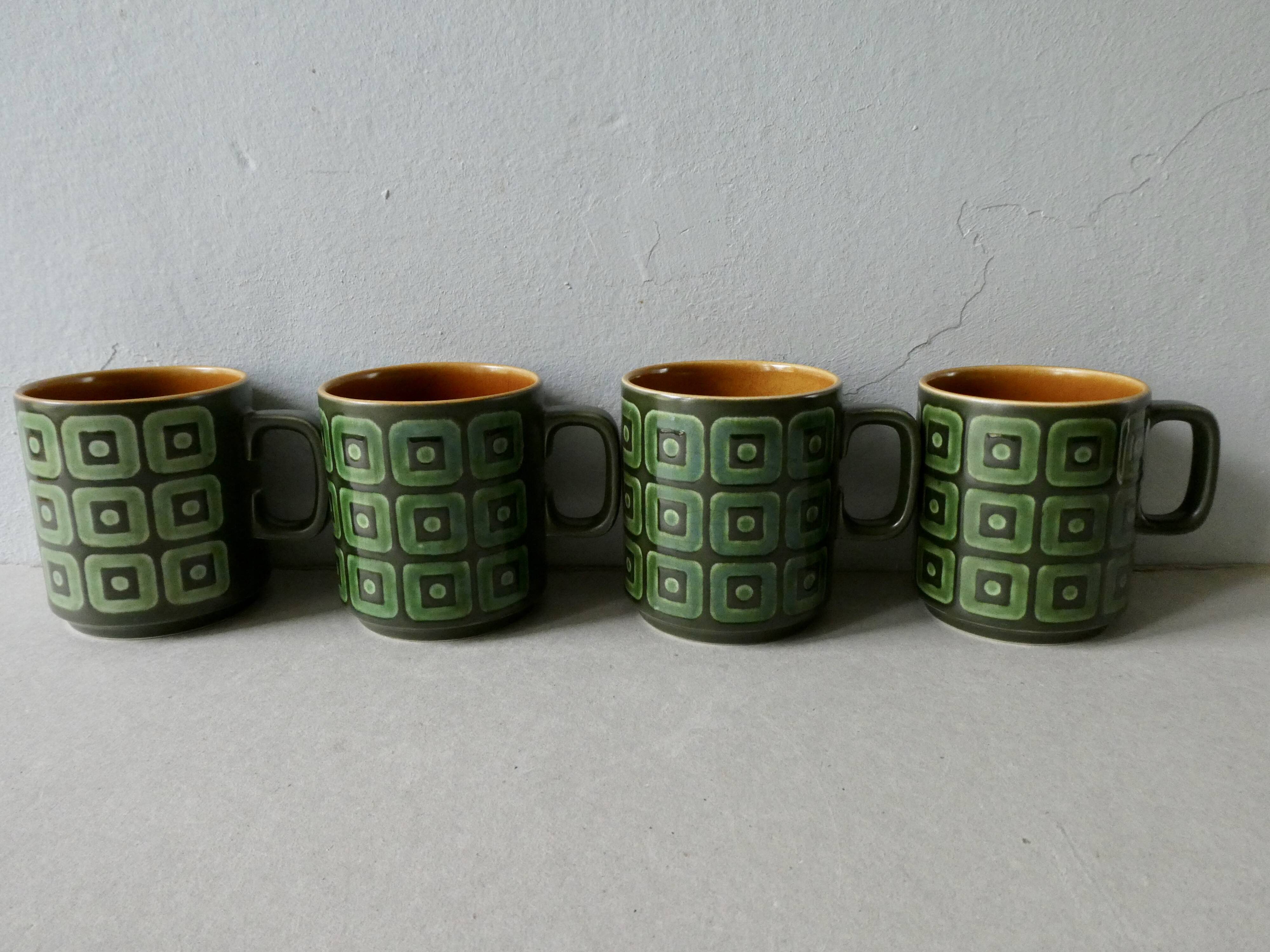 Lot of 4 ceramic mugs, your khaki, 70s