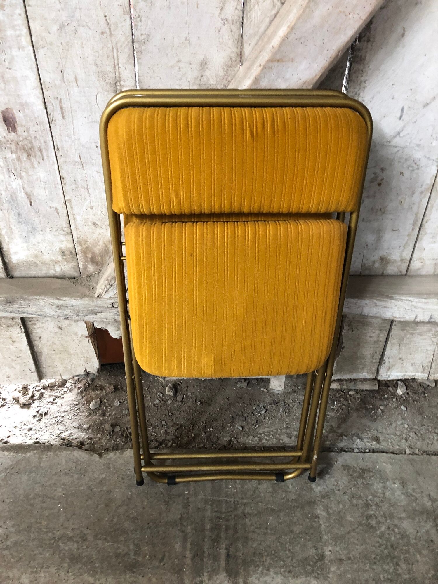 Pair old folding chair lafuma golden metal & vintage yellow fabric