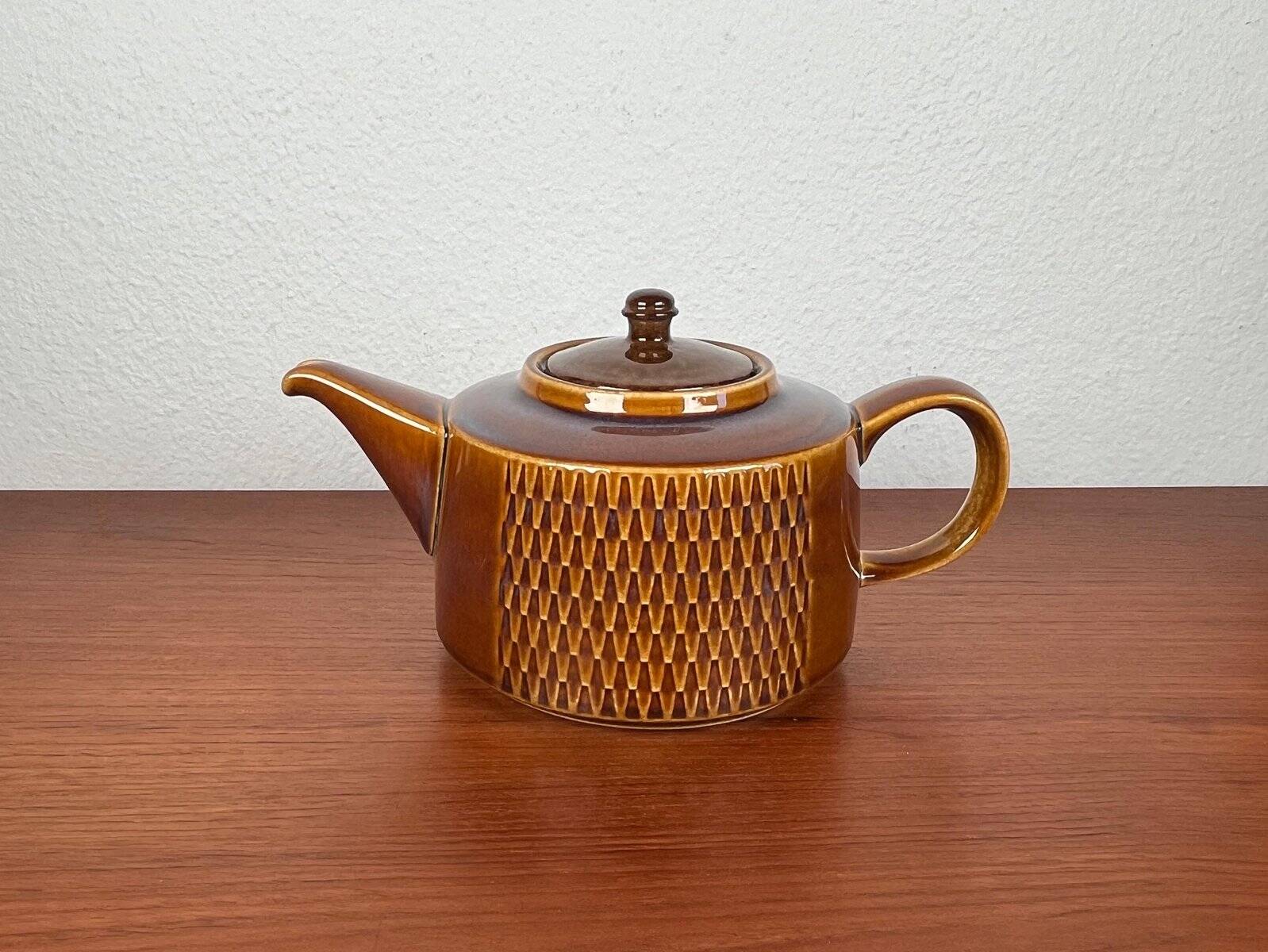 Danish studio pottery teapot from the mid-century by Søholm, 1960s.