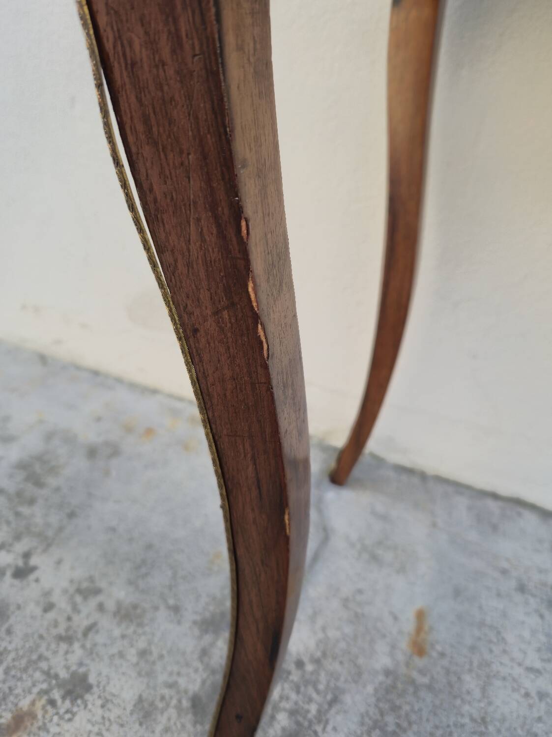 Louis XV style lady's desk in marquetry and bronze