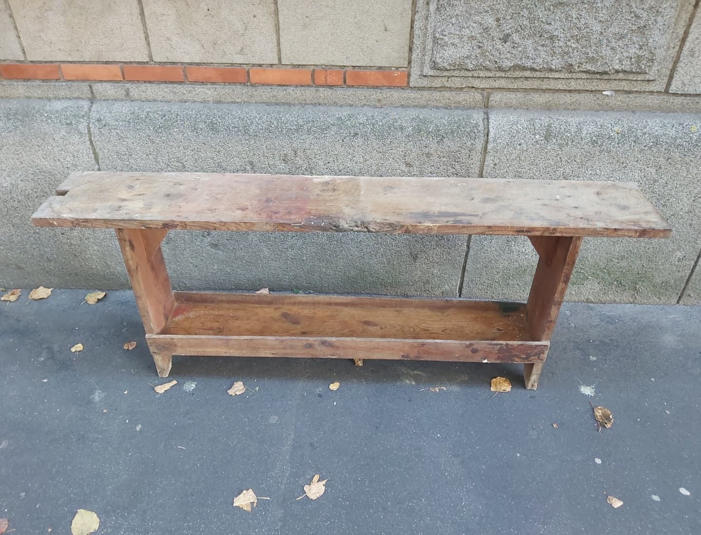 Console, workbench, washing bench