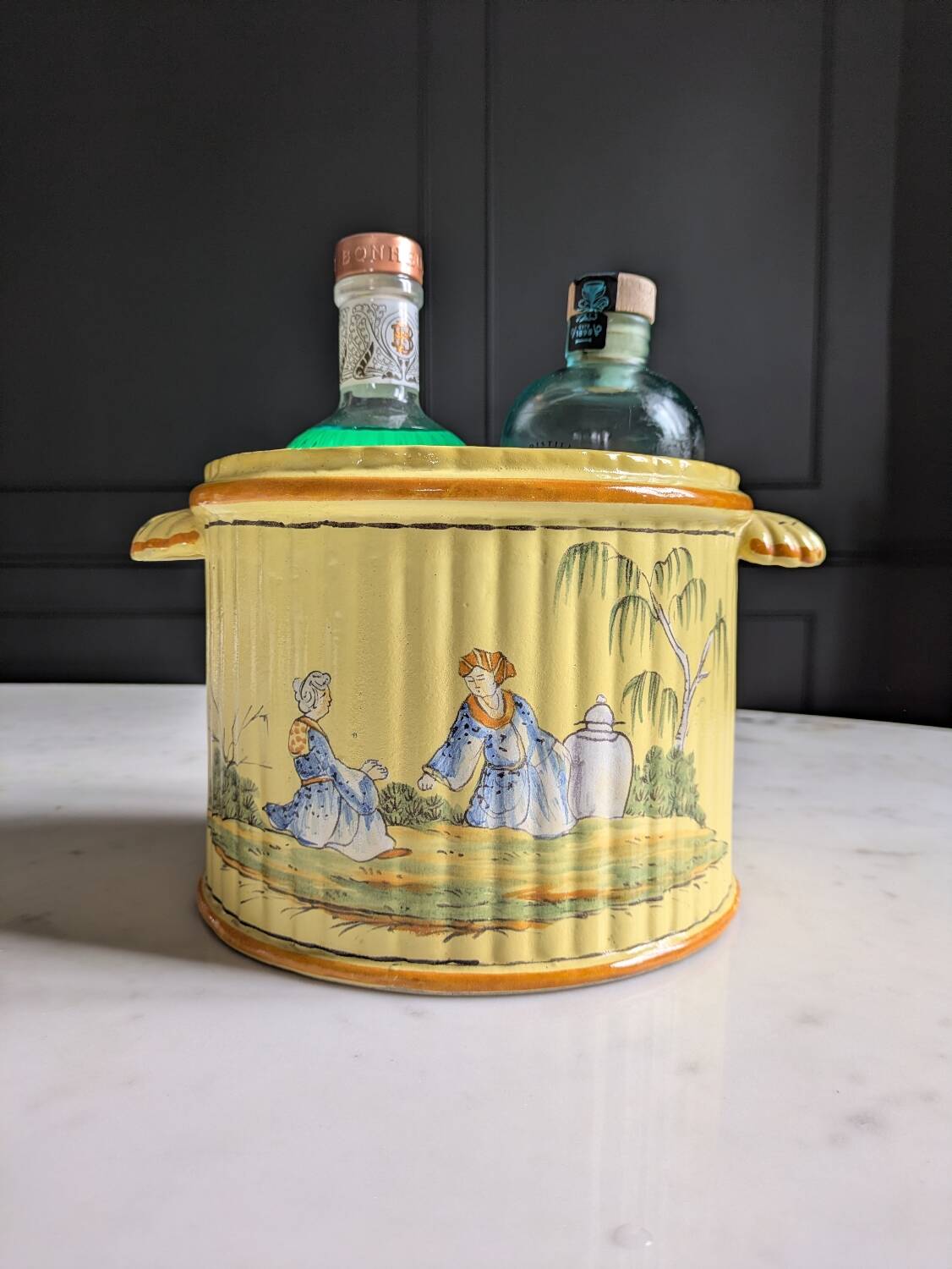 Old ice bucket