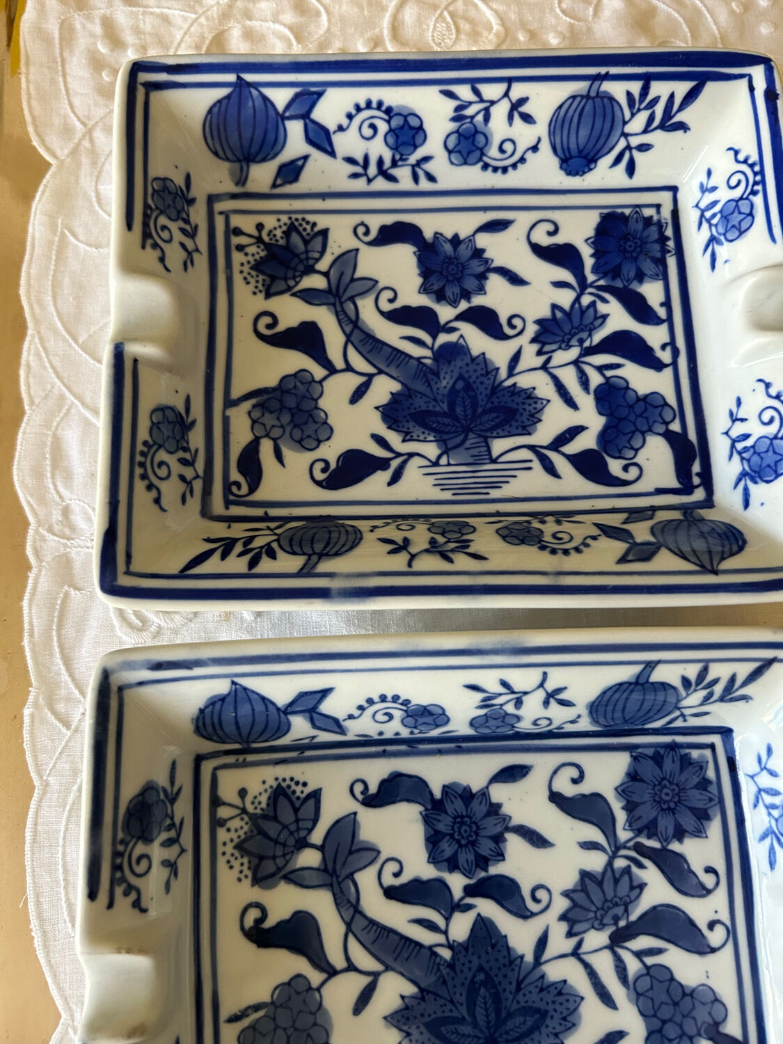 2 Meissen style onion ashtrays
