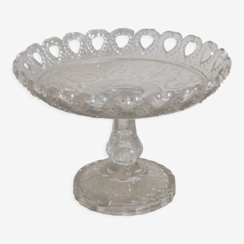 Arabesque molded crystal display cup serrated edges