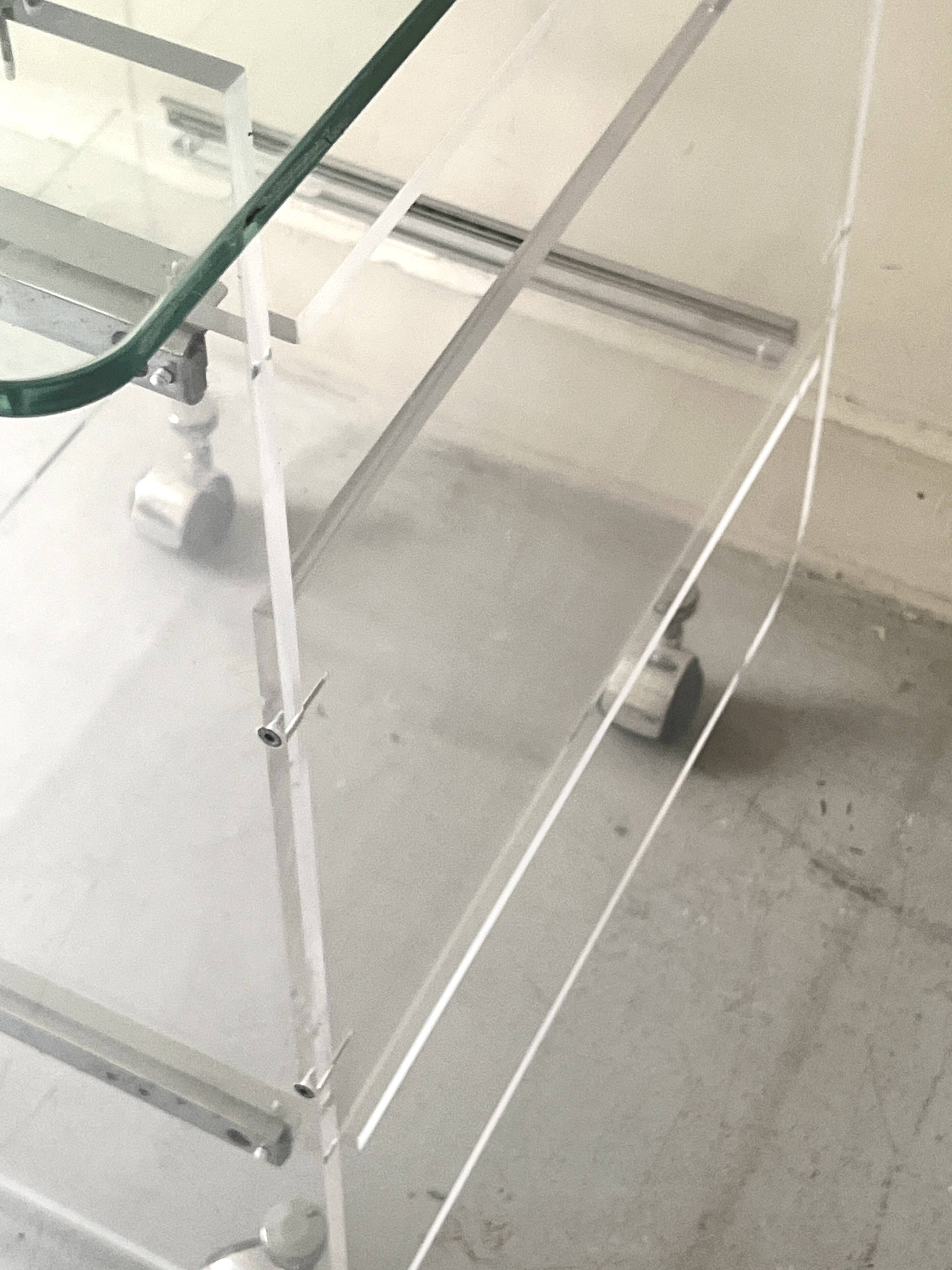 Desk in plexiglass by David Lange for Roche Bobois, design 1970.