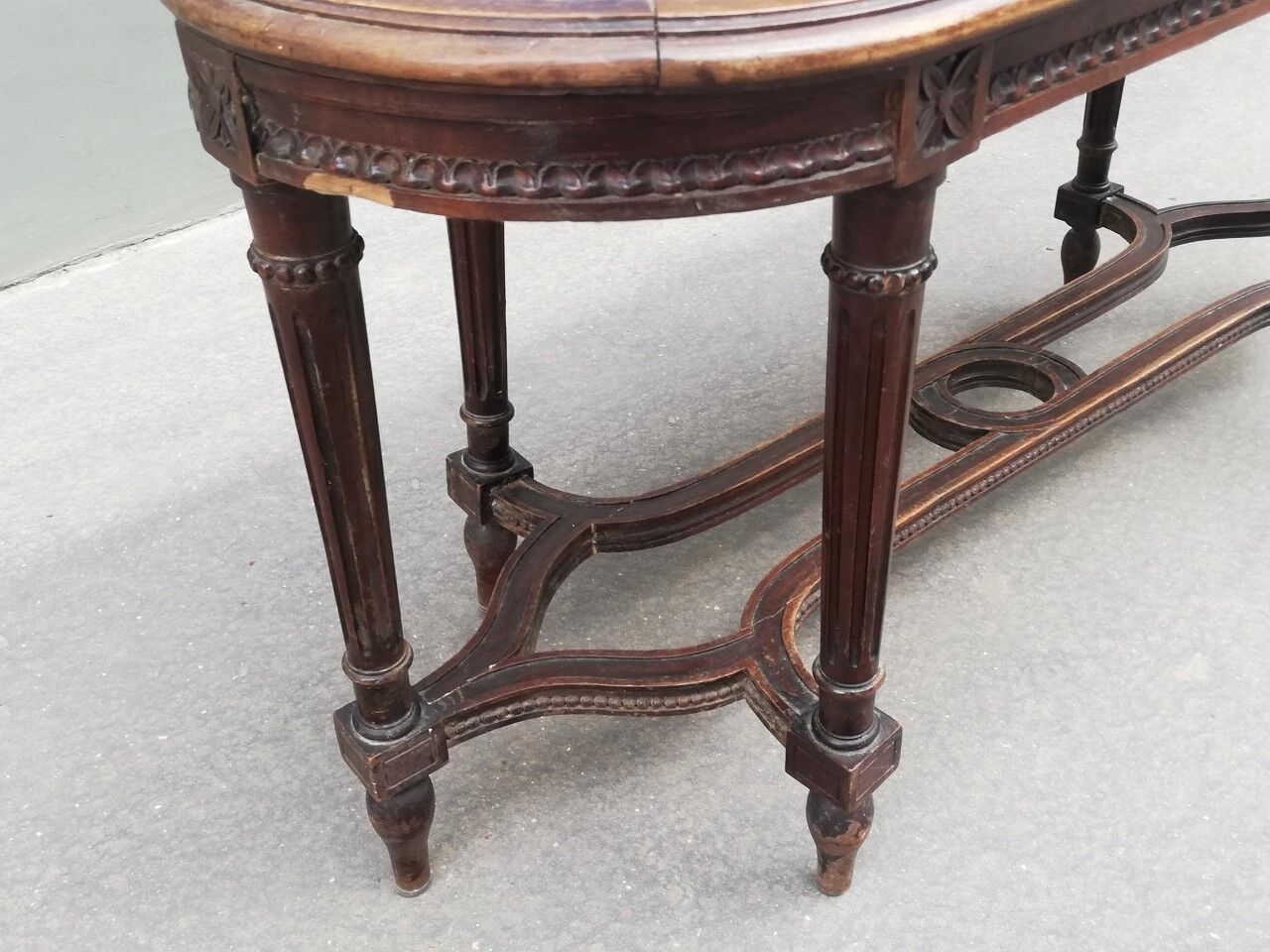 Banc en bois de style Louis XVI