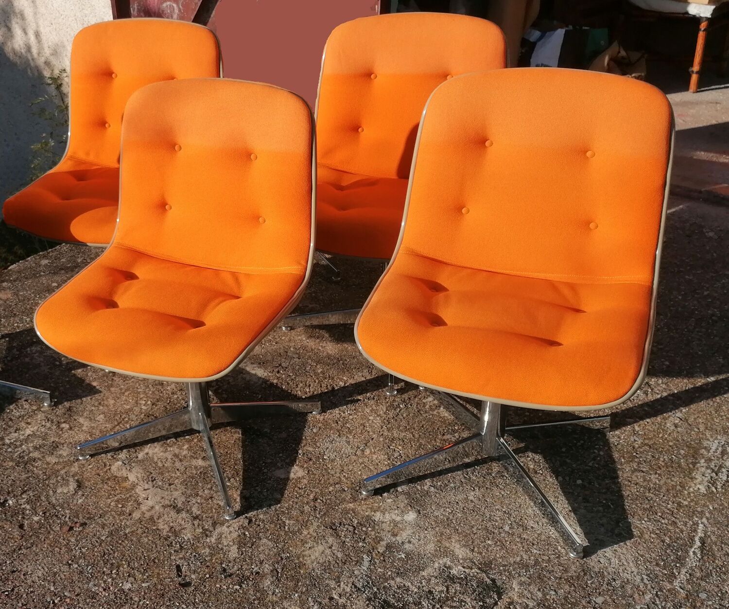 Set of 4 vintage Steelcase Strafor office chairs by Randall Buck.