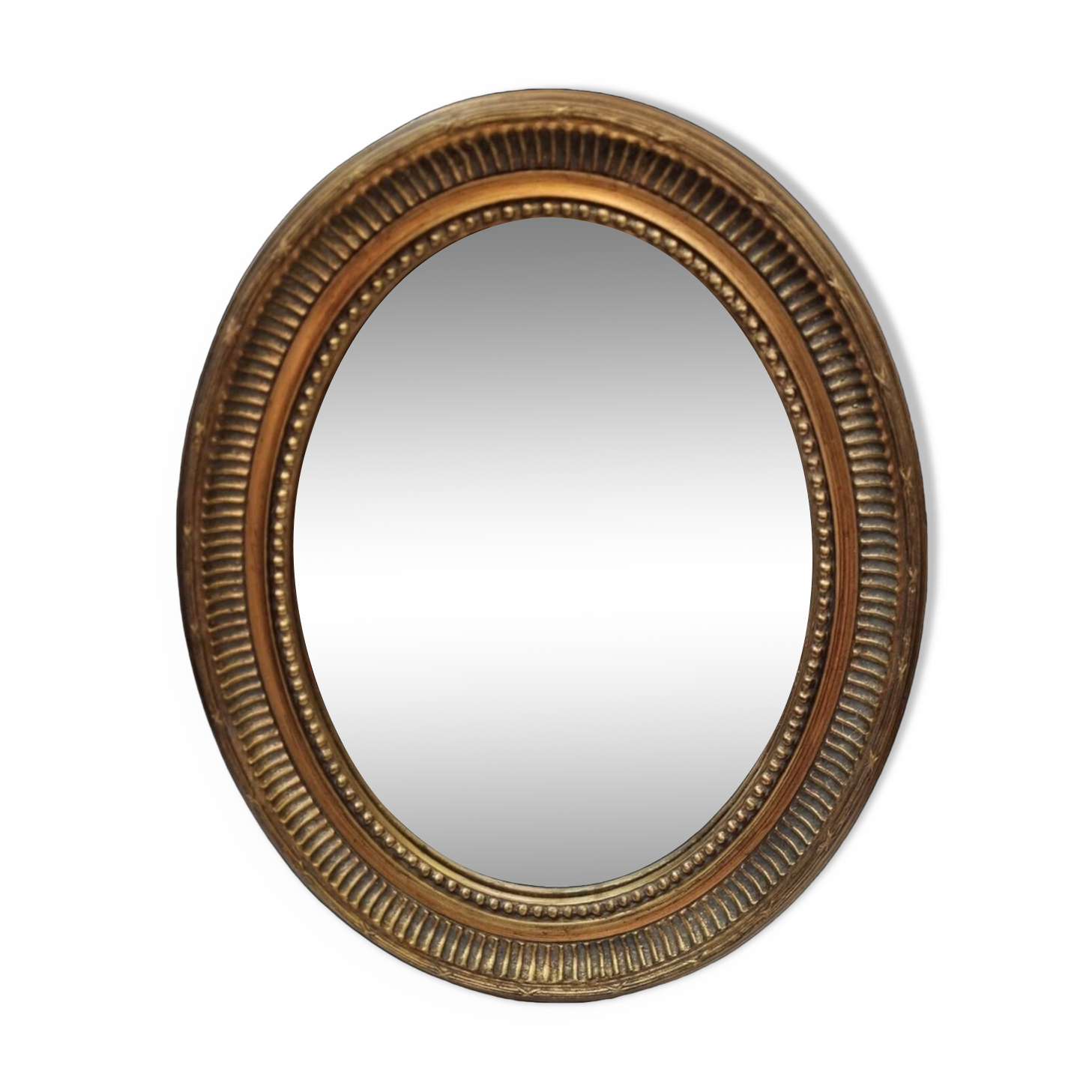 Oval wooden mirror, gold 49x39cm