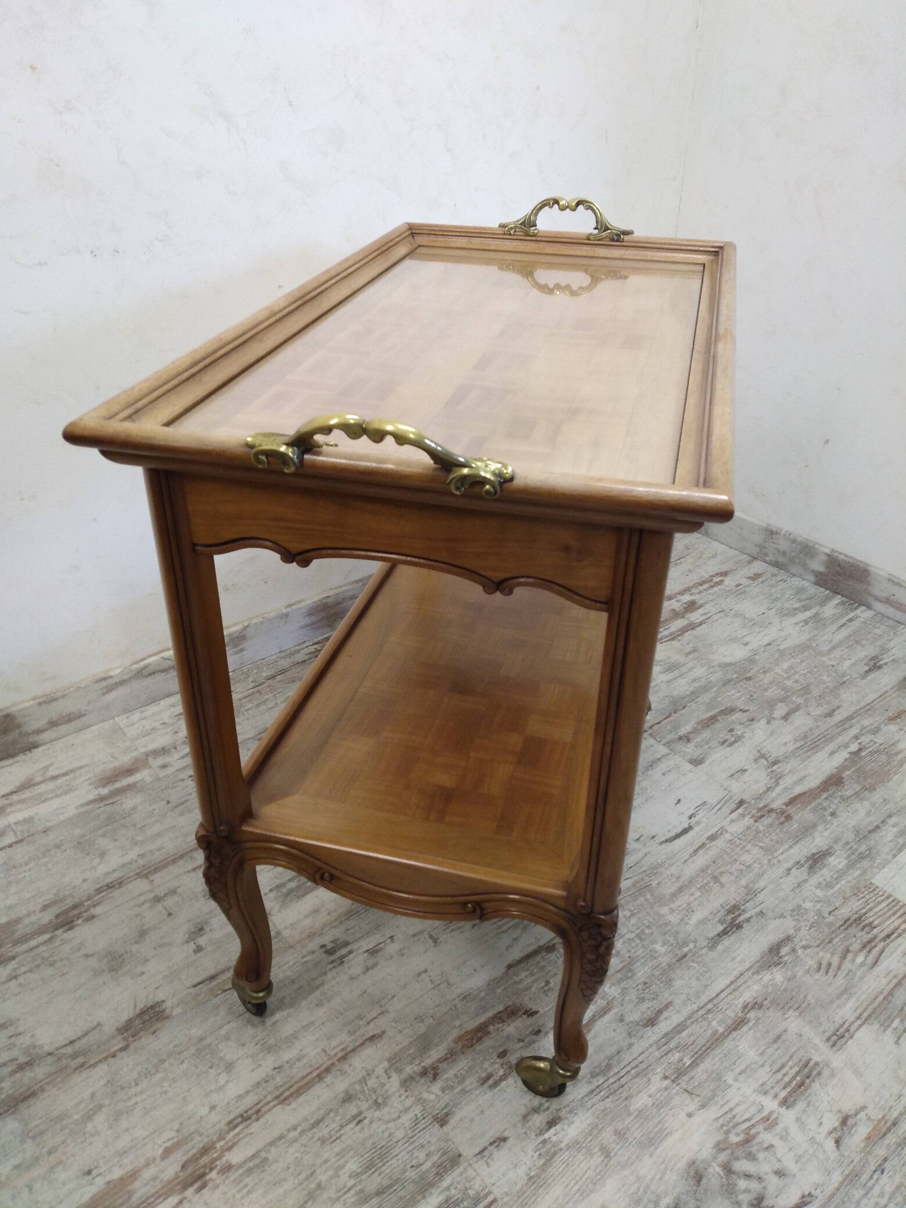 Regency trolley on wheels