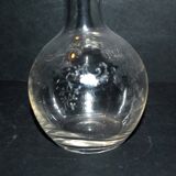 Carafe ancienne en cristal gravé à l'acide - décor rocaille et feuillage 1900 - 23cm