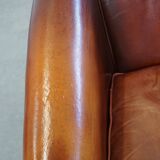 Correctly finished sheep leather club chair