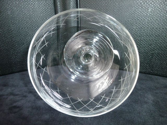 Set of 6 vintage champagne glasses in Cristallin Decoration of crosses