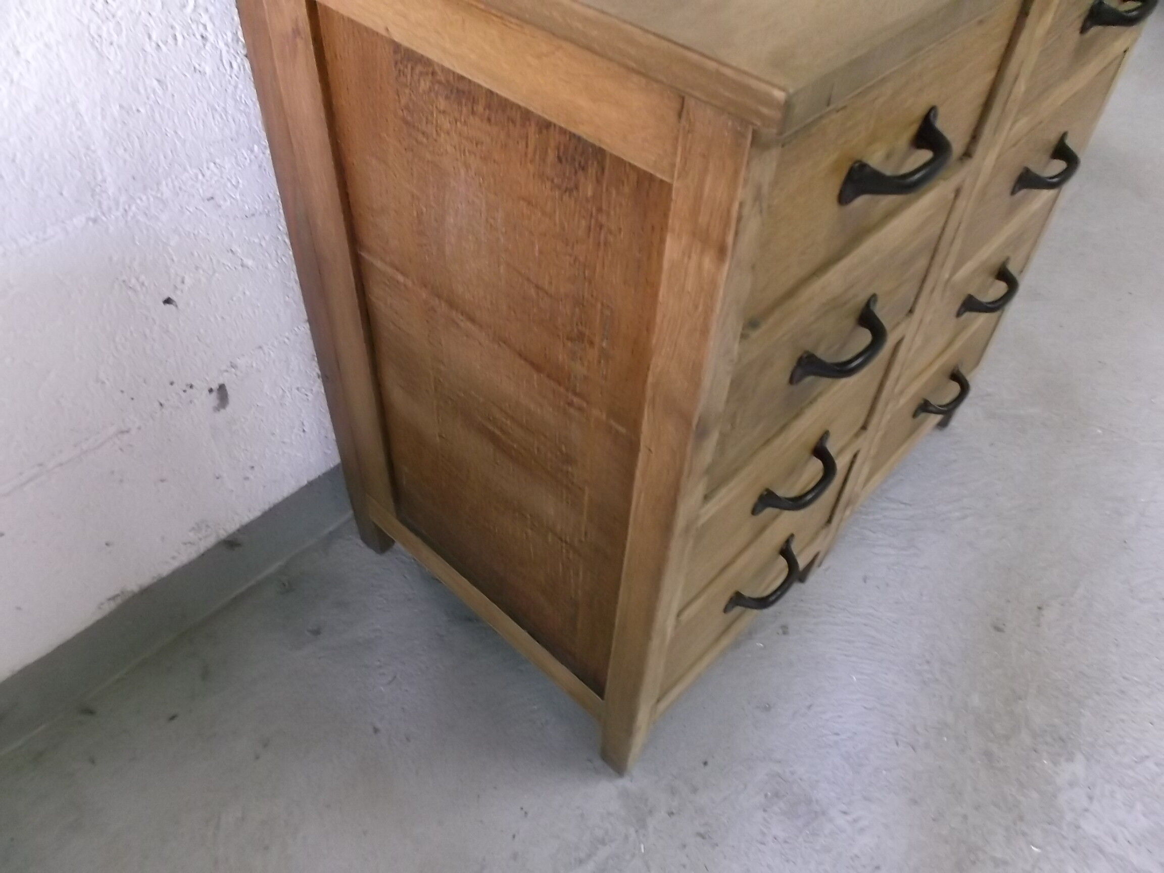 Ancient chest of drawers