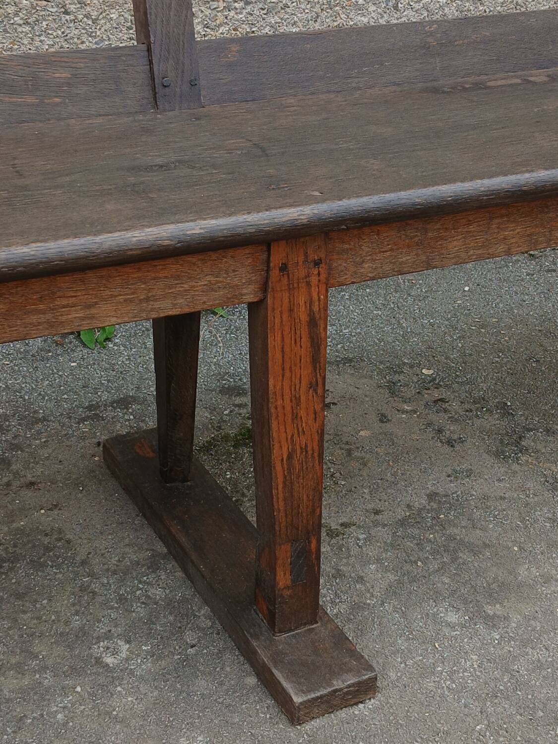 19th century oak church pew, 257 cm