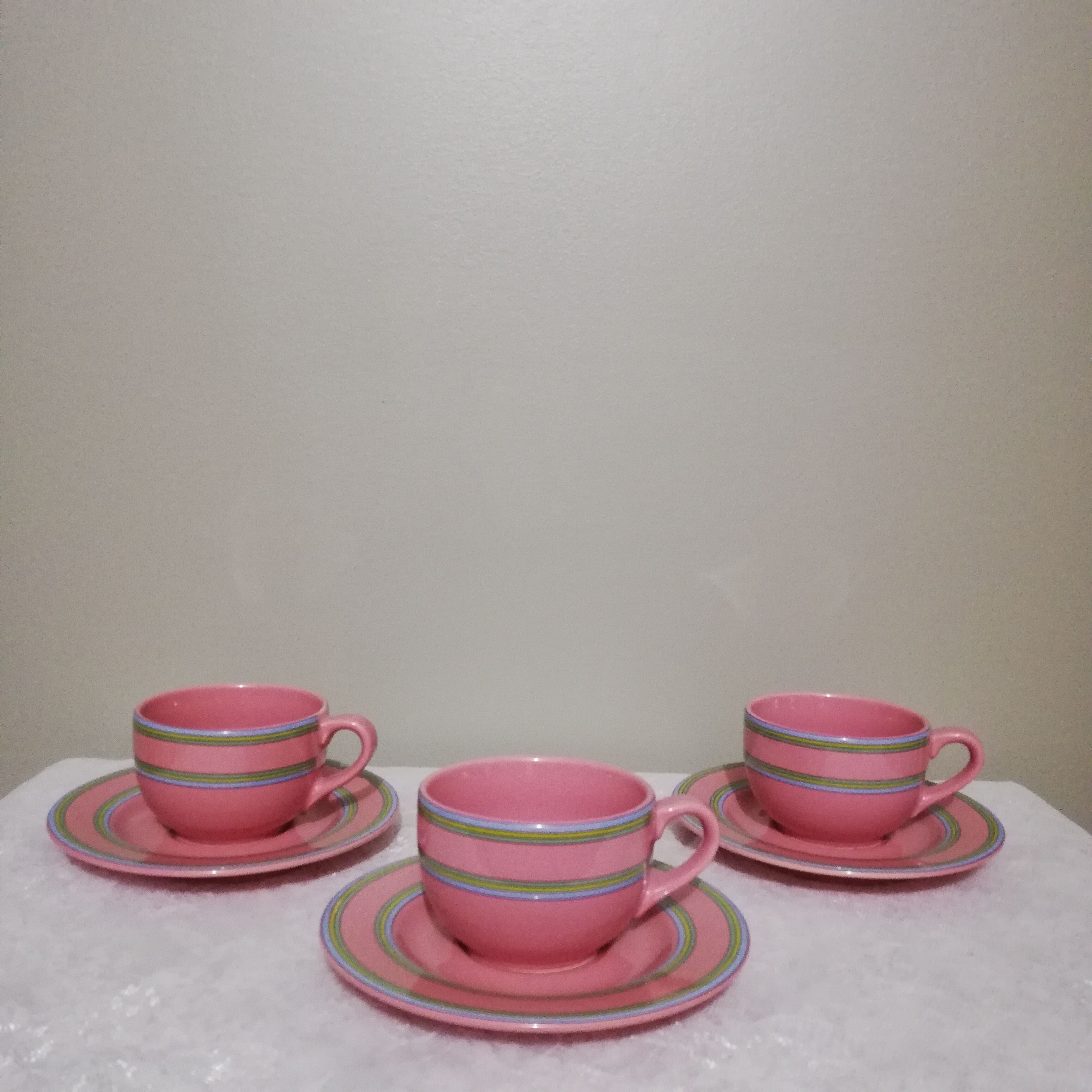 Trois tasses à café ou à thé en céramique allemande