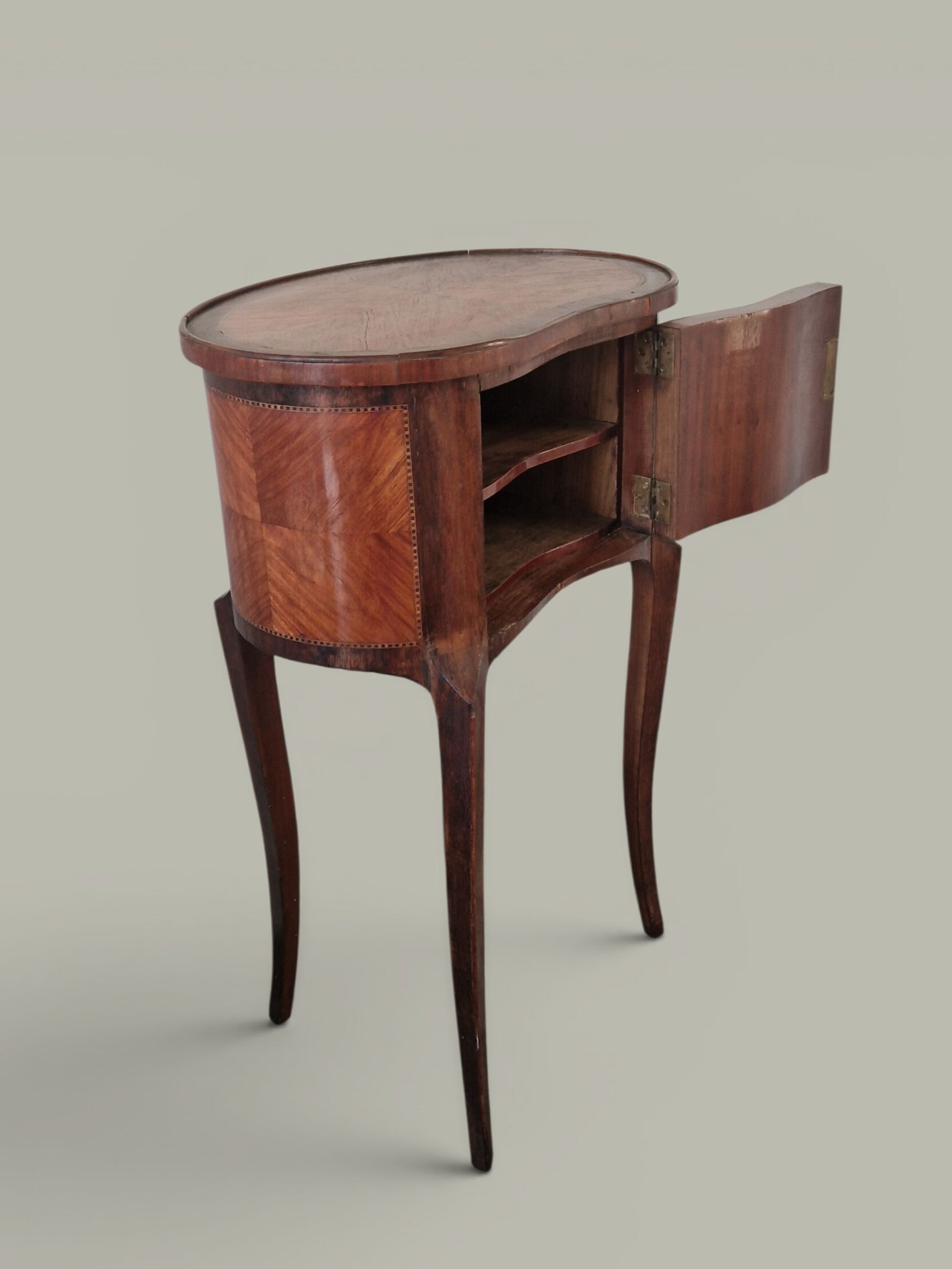 Curved side table in Louis XV style with marquetry - late 19th century