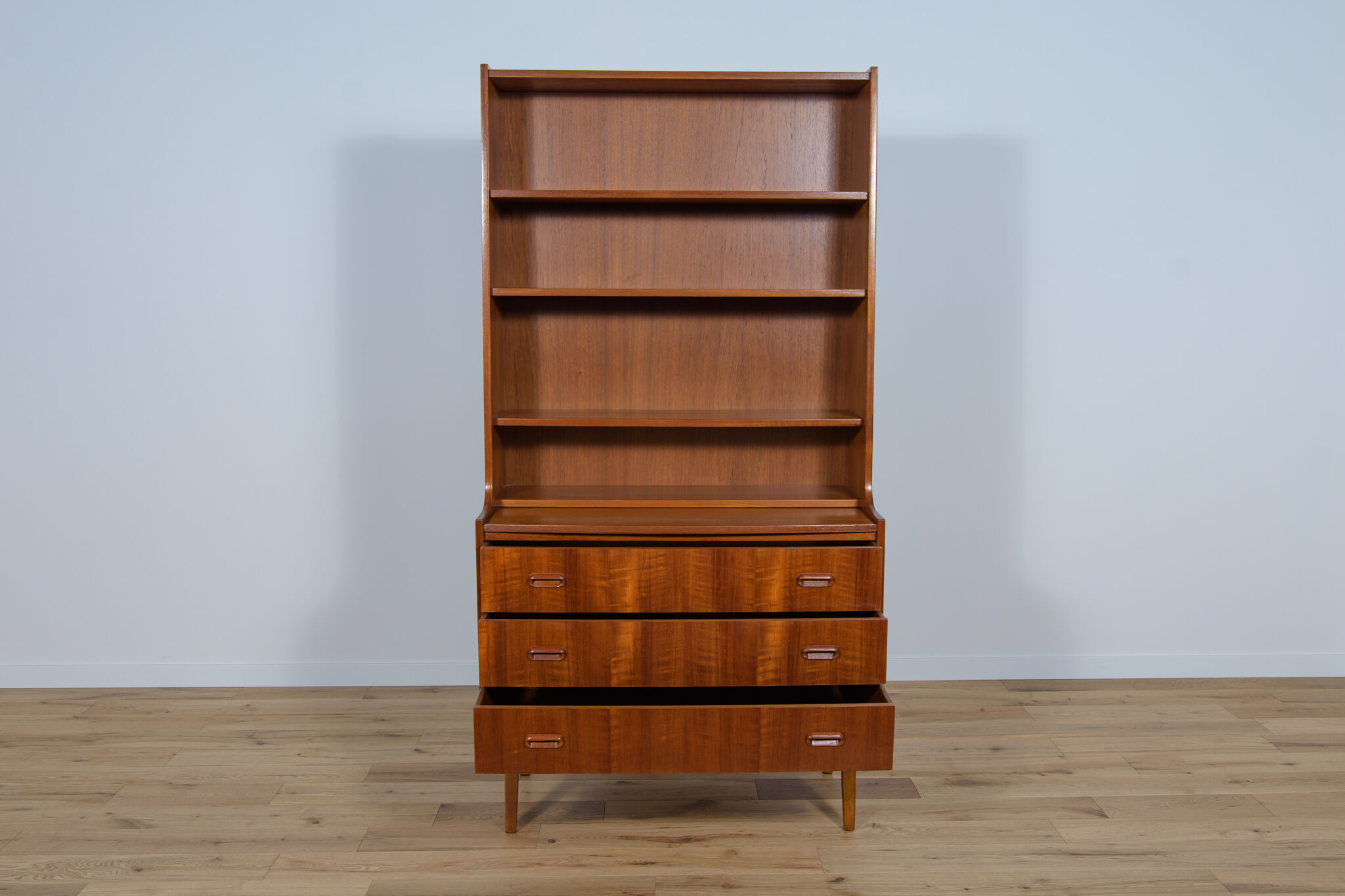 Mid-century teak shelf with pull-out top, 1960s