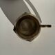 Mug en métal doré indien incrusté de pierres H11 D7