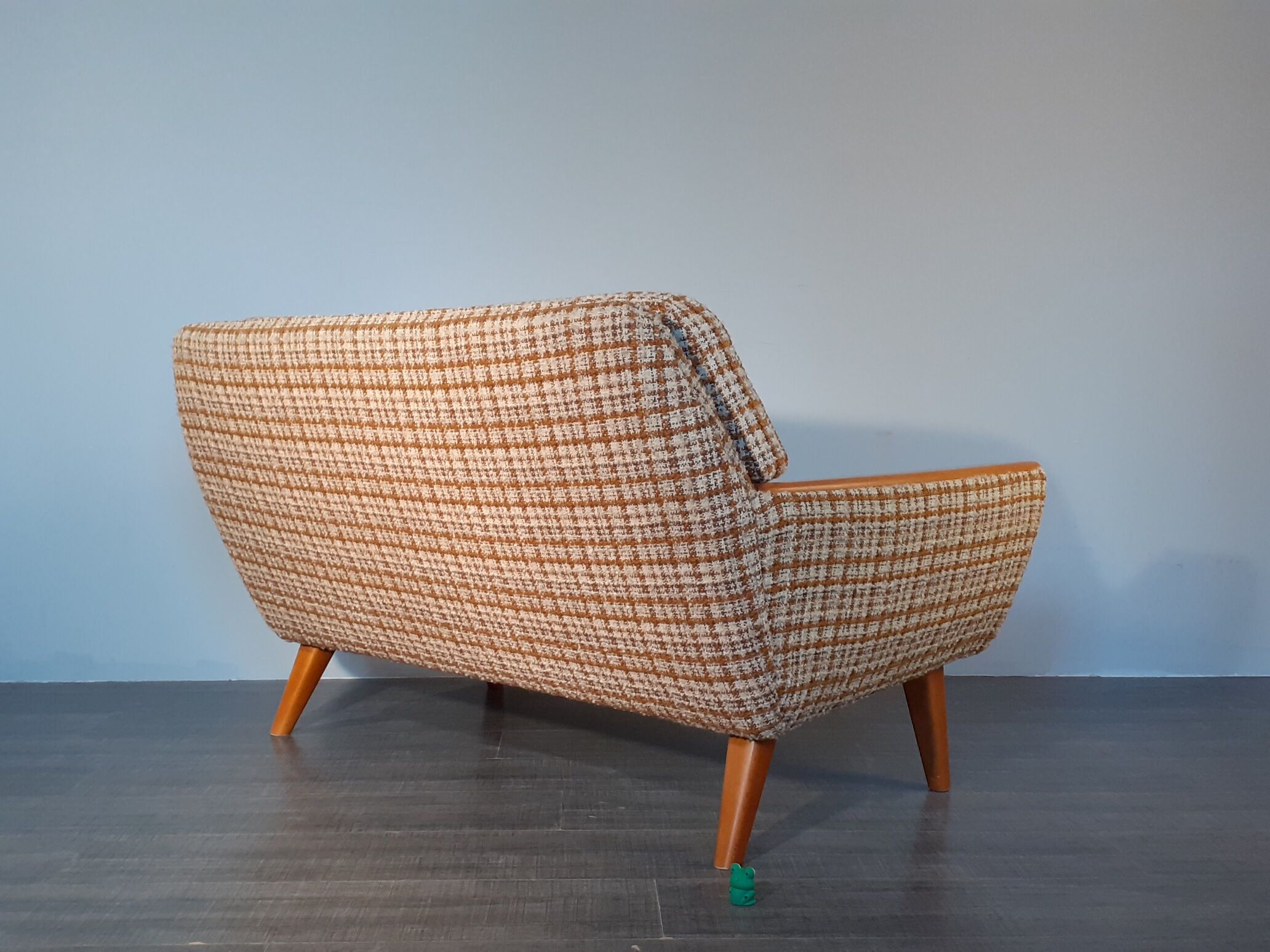 2-seater sofa in teck and beige wool, vintage scandinavian 1960s